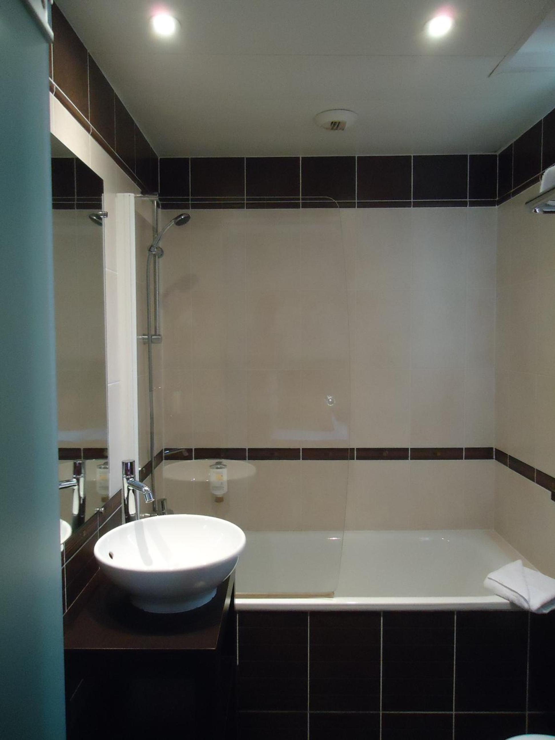 Superior Double or Twin Room photo 2