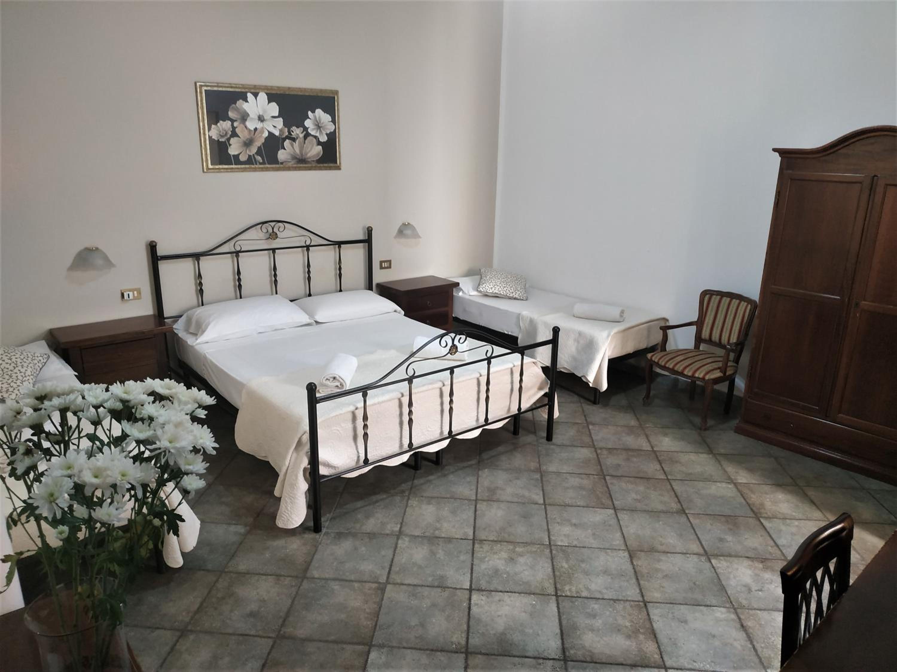 Quadruple Room - Photo 1