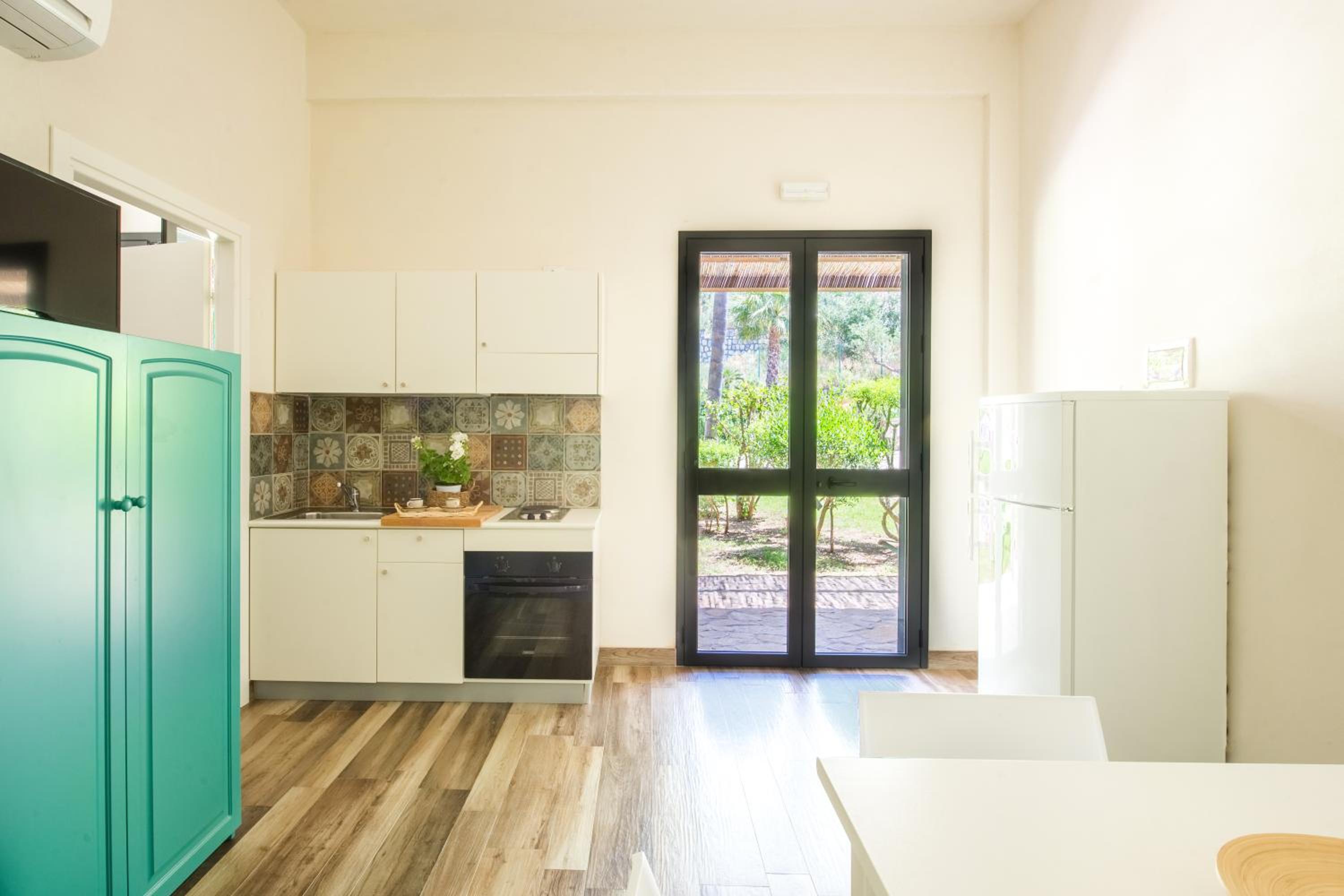 Apartment - Ground Floor photo 3