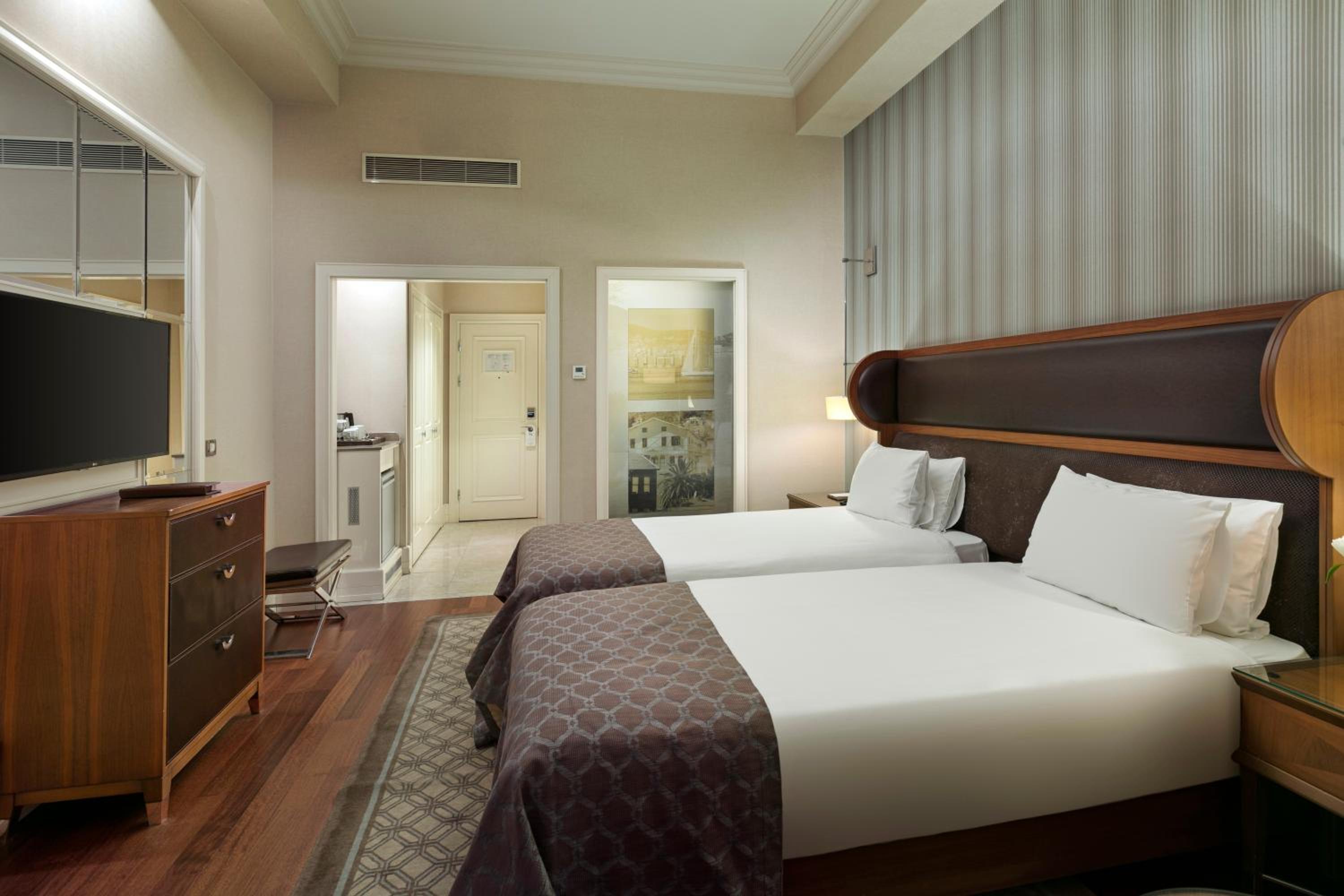 Superior Room photo 2