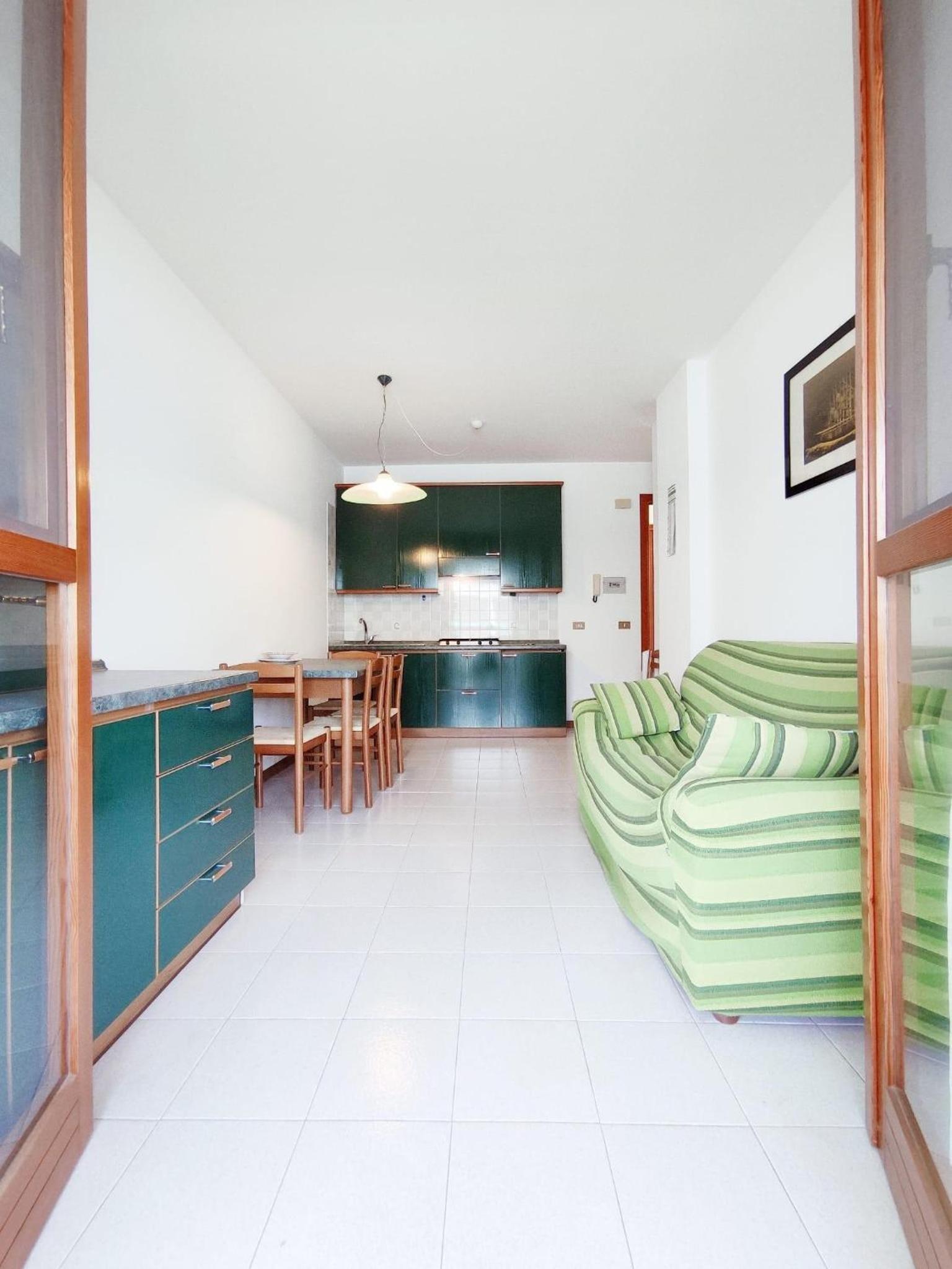 Two-Bedroom Apartment - Photo 3