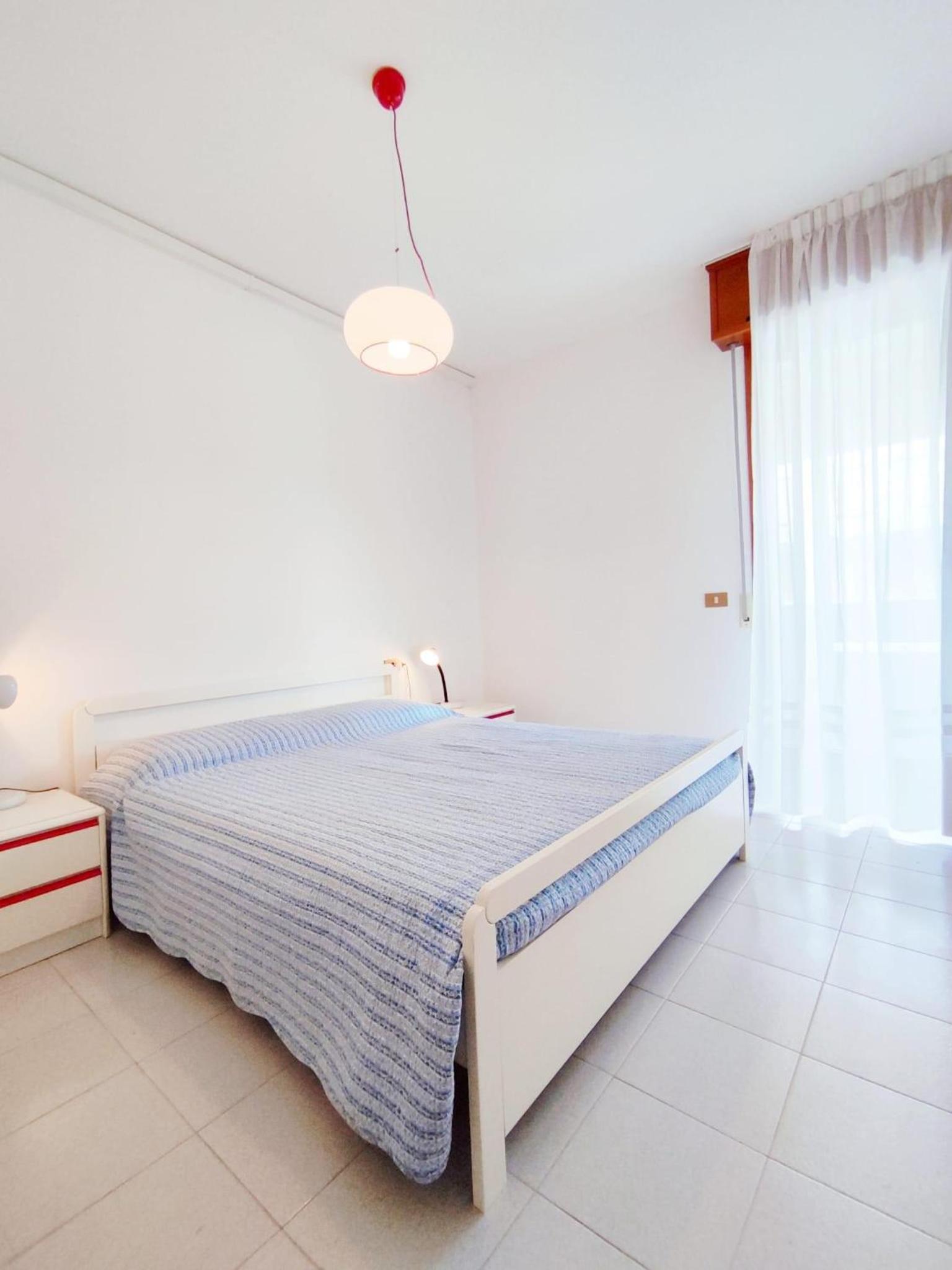 Two-Bedroom Apartment - Photo 6