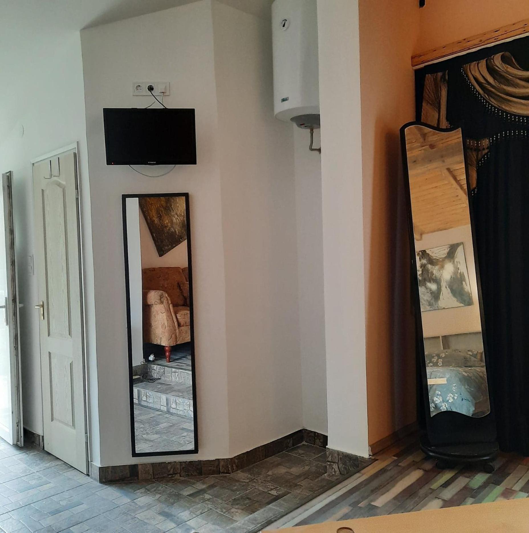 Deluxe Double Room - Photo 22