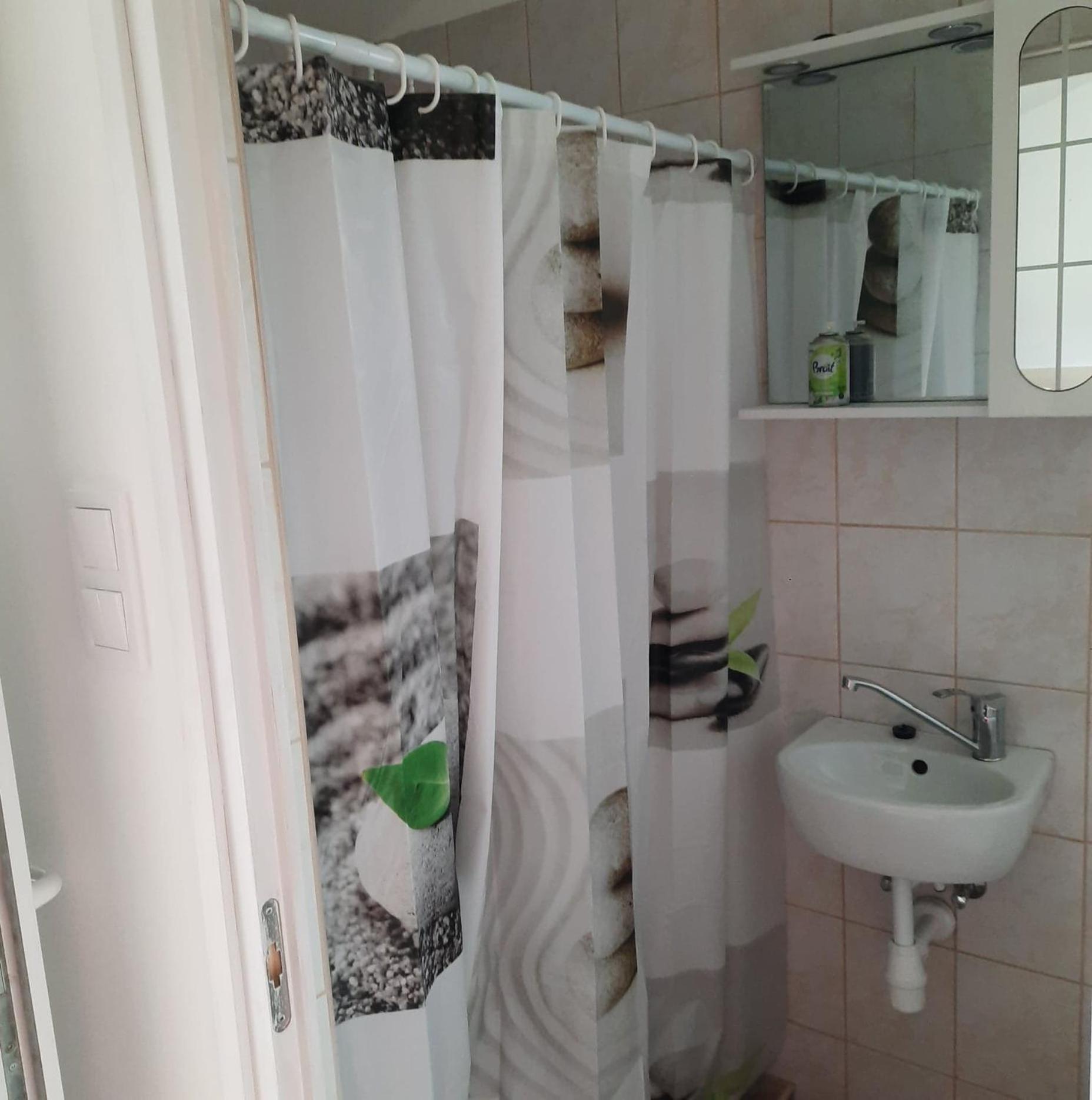 Deluxe Double Room - Photo 23