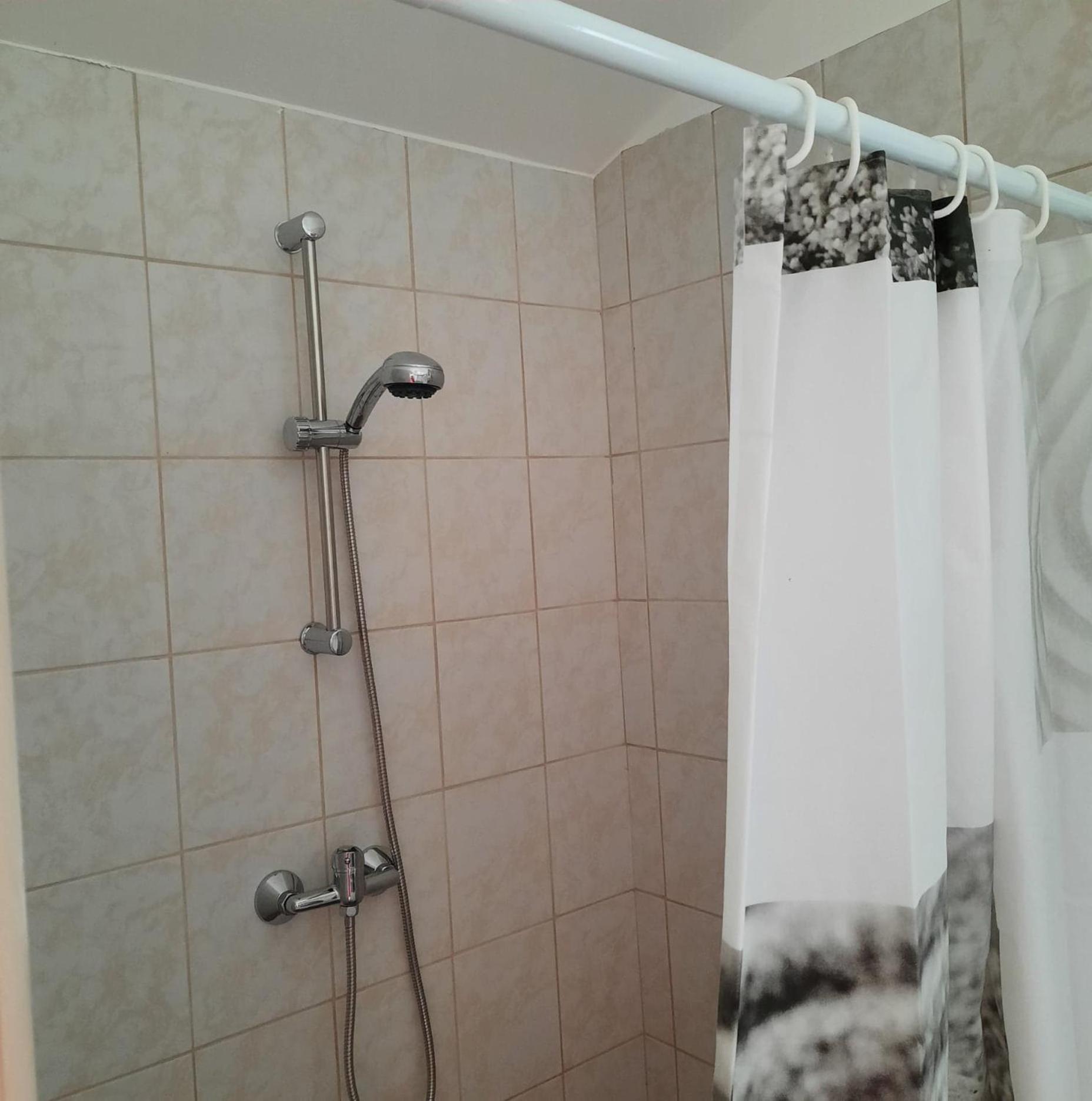 Deluxe Double Room - Photo 25
