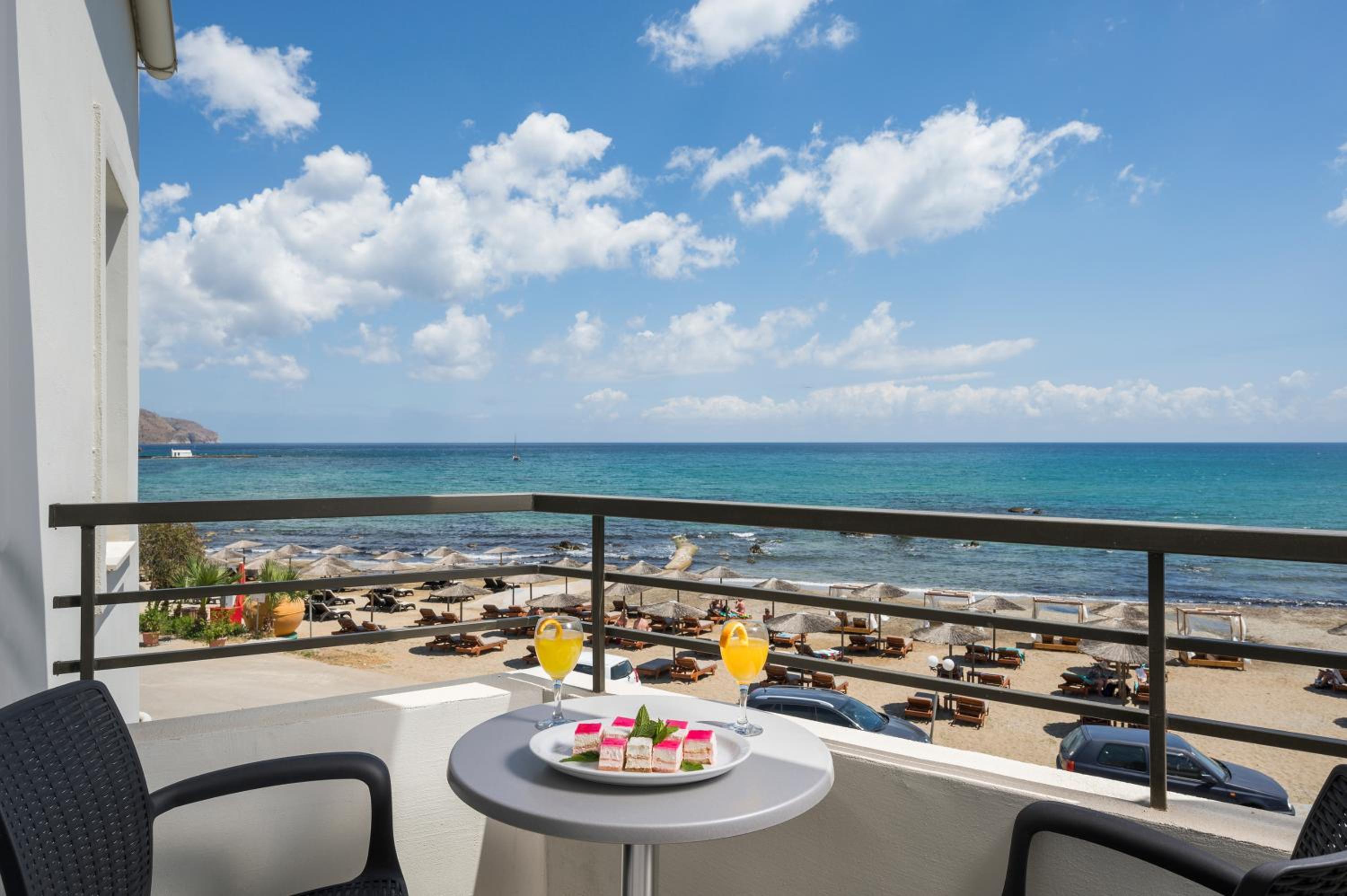 Deluxe Double Room with Sea View photo 2