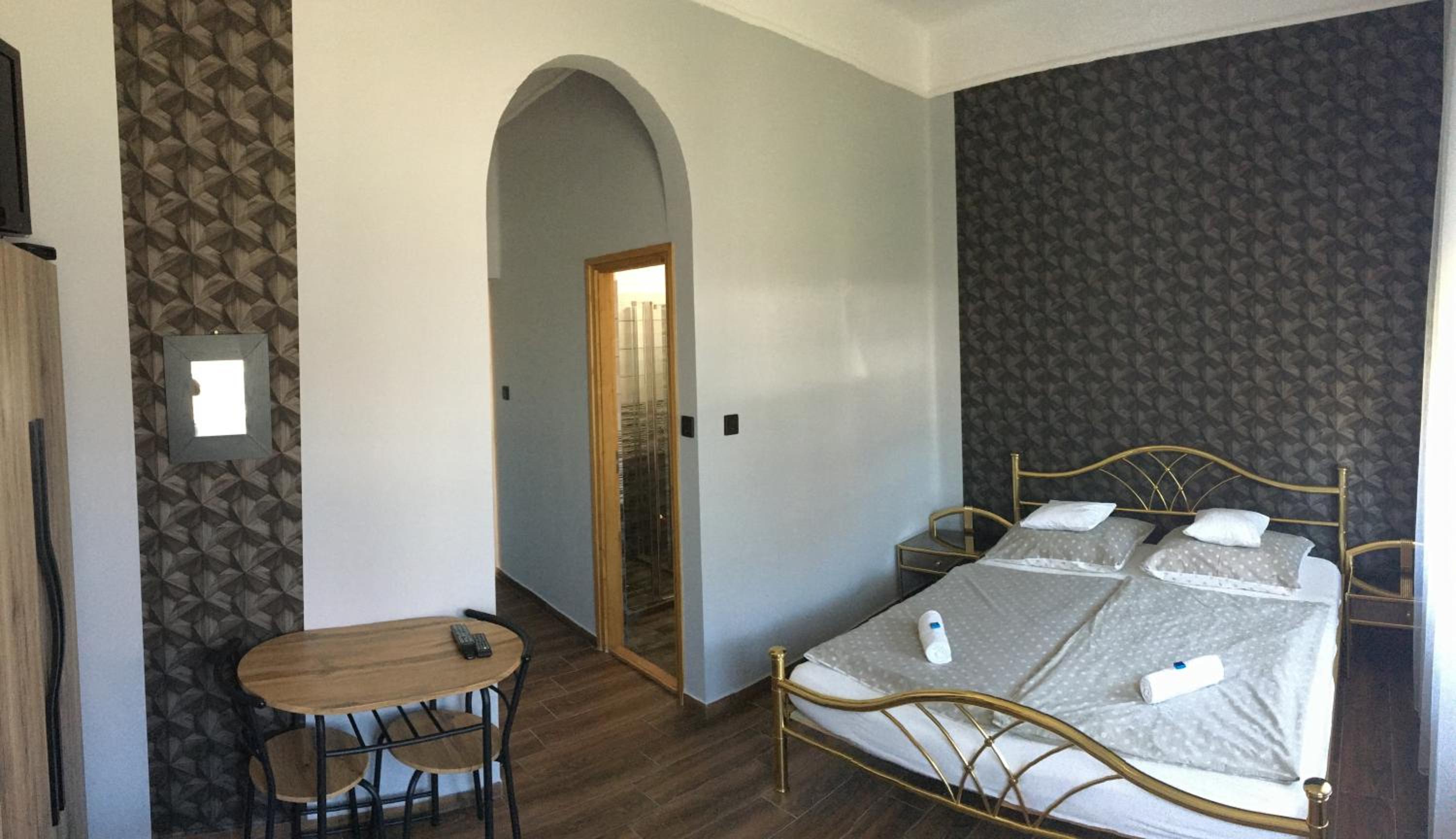 Triple Room with Private Bathroom photo 1