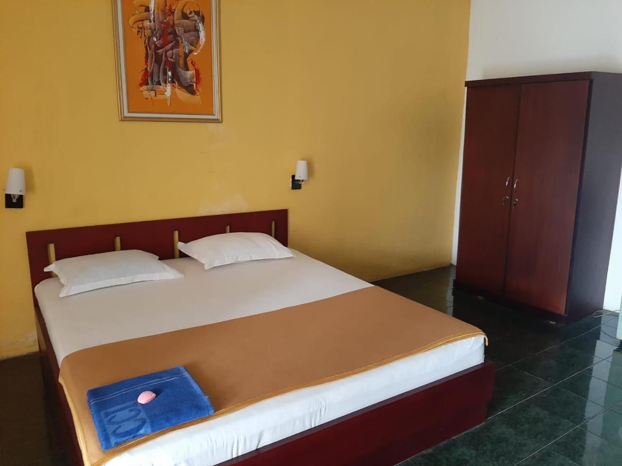 Standard Double Room - Photo 3