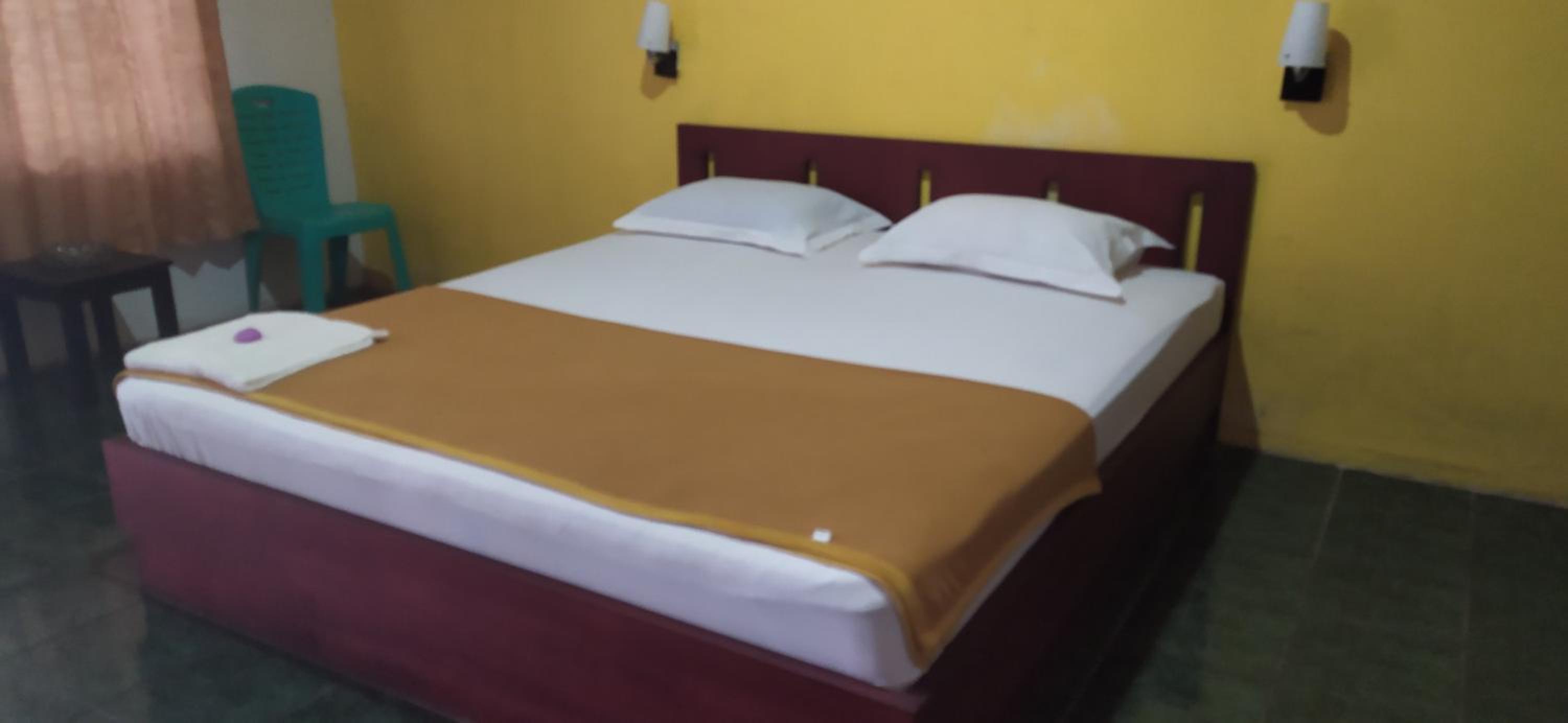 Standard Double Room - Photo 9