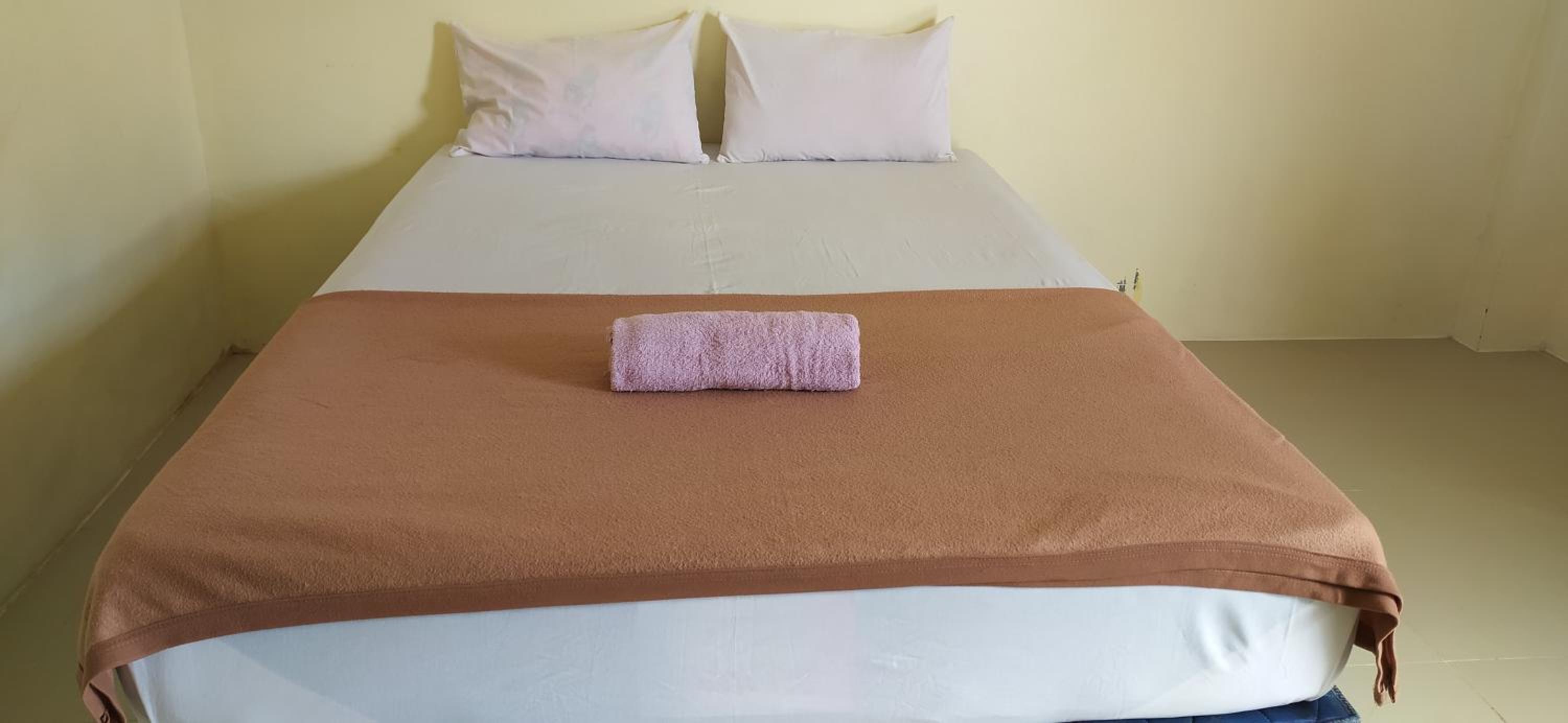 Standard Double Room - Photo 8