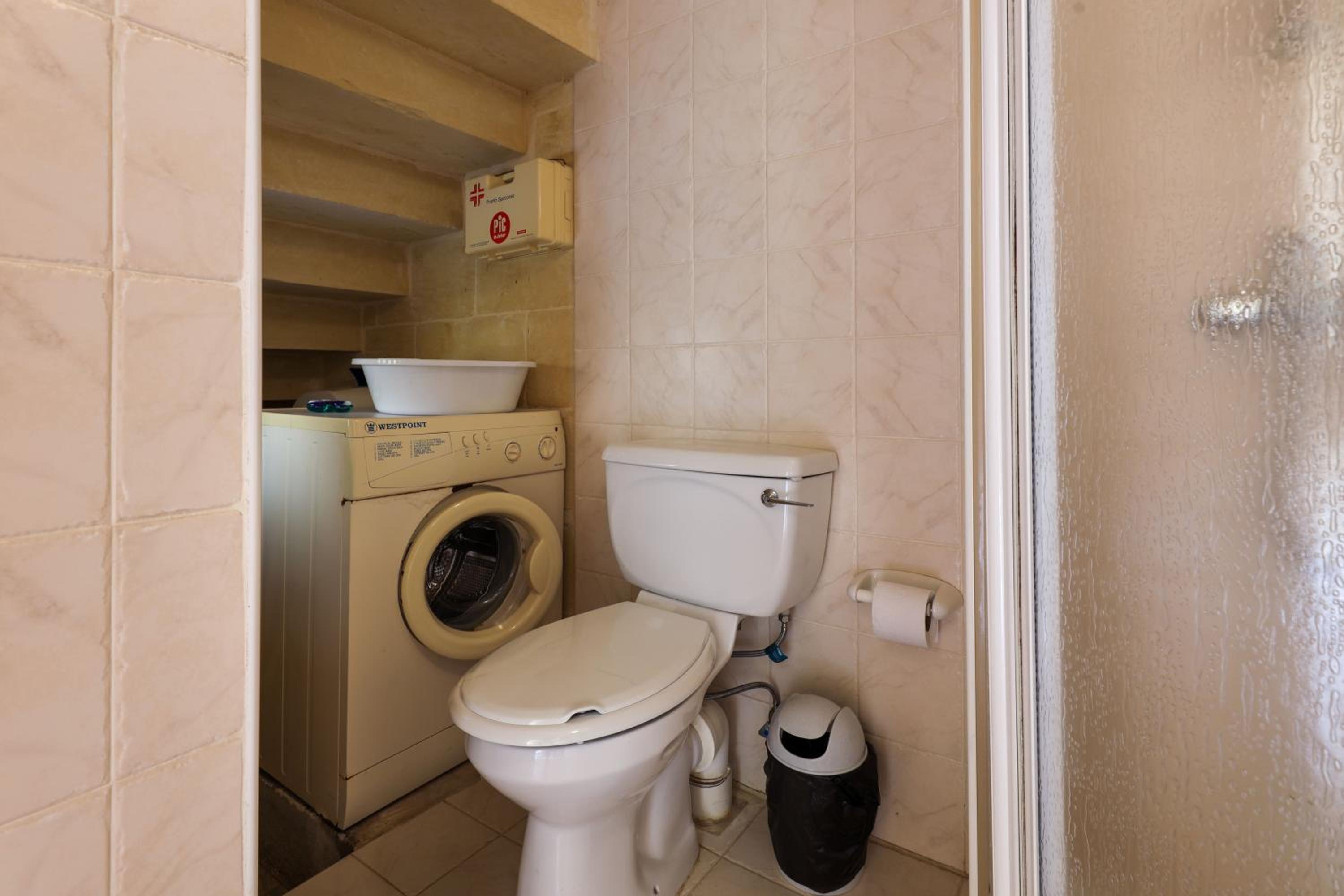 Three-Bedroom Villa photo 2
