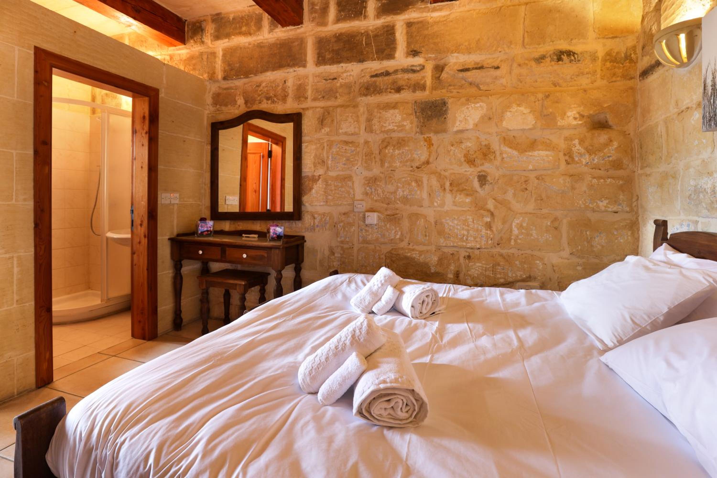Three-Bedroom Villa photo 1