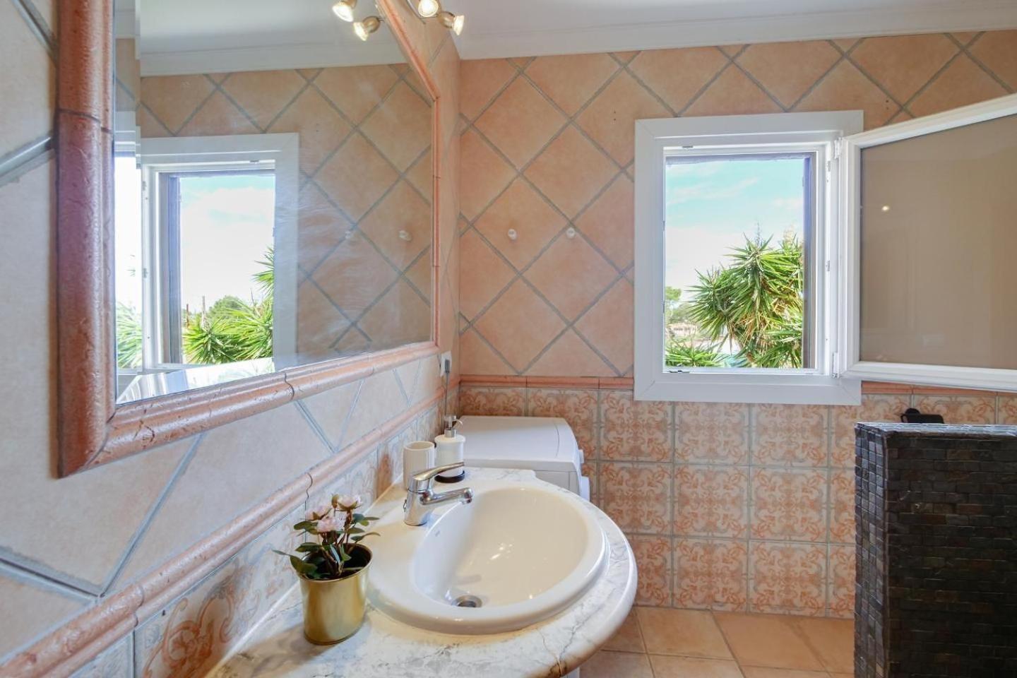 Two-Bedroom House photo 2