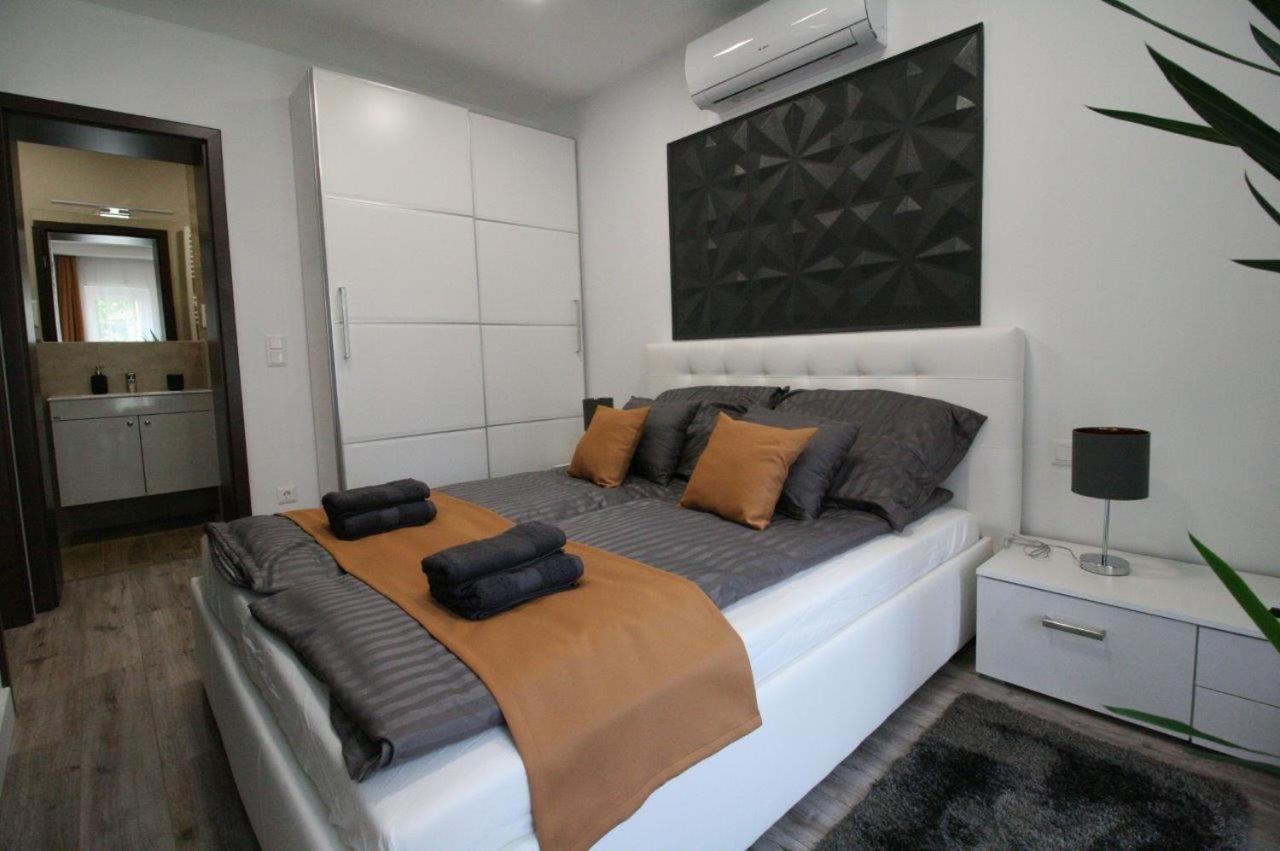 Apartment - Photo 1