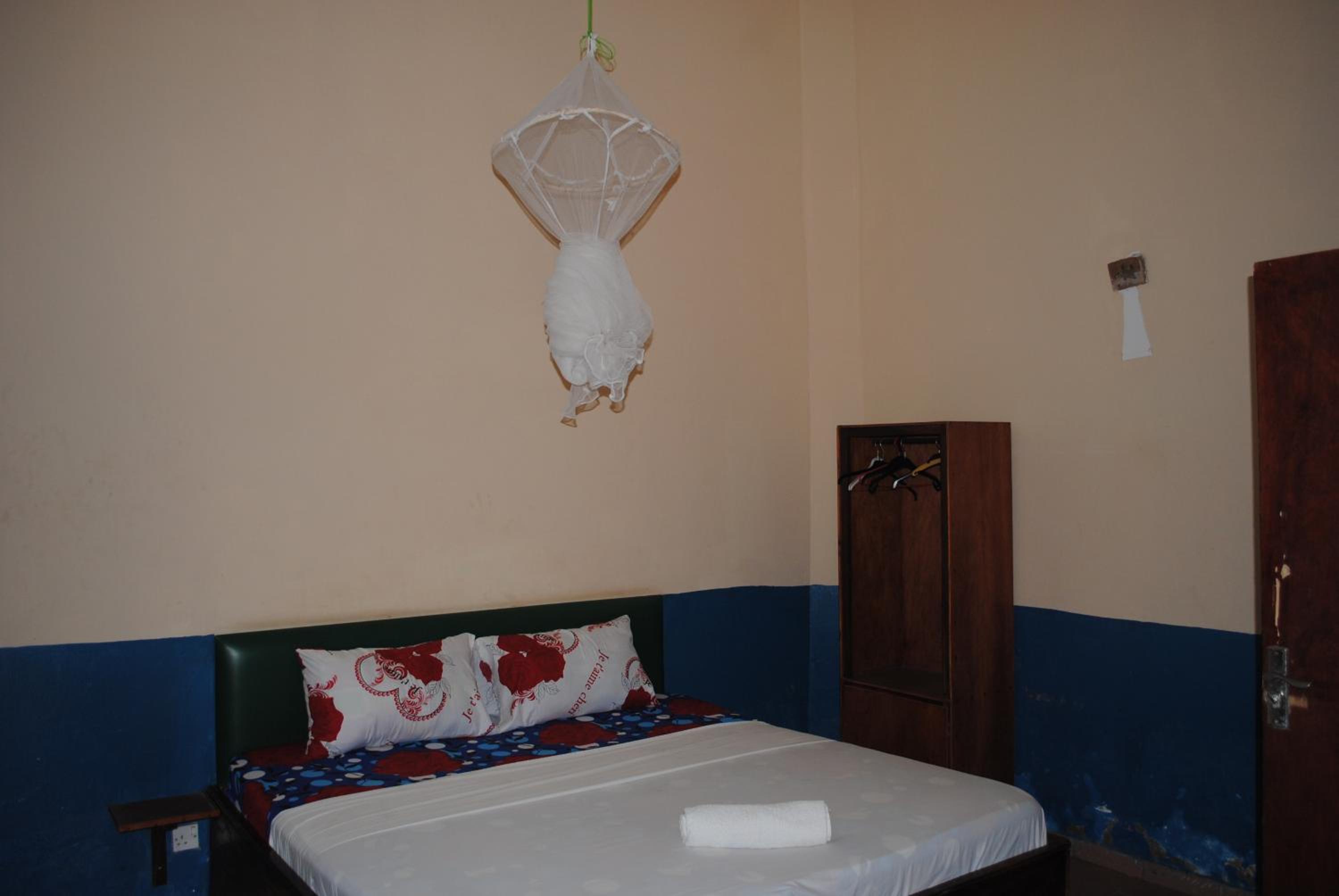 Budget Double Room photo 3