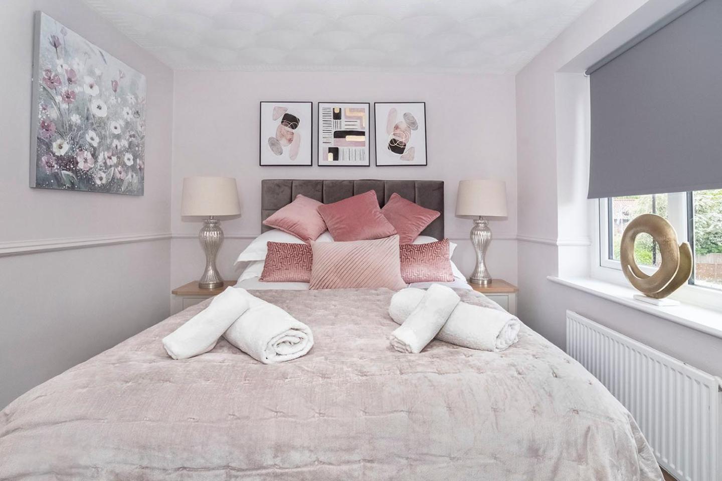 Two-Bedroom House - Photo 10