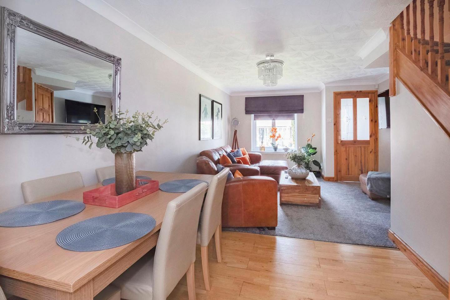 Two-Bedroom House - Photo 17