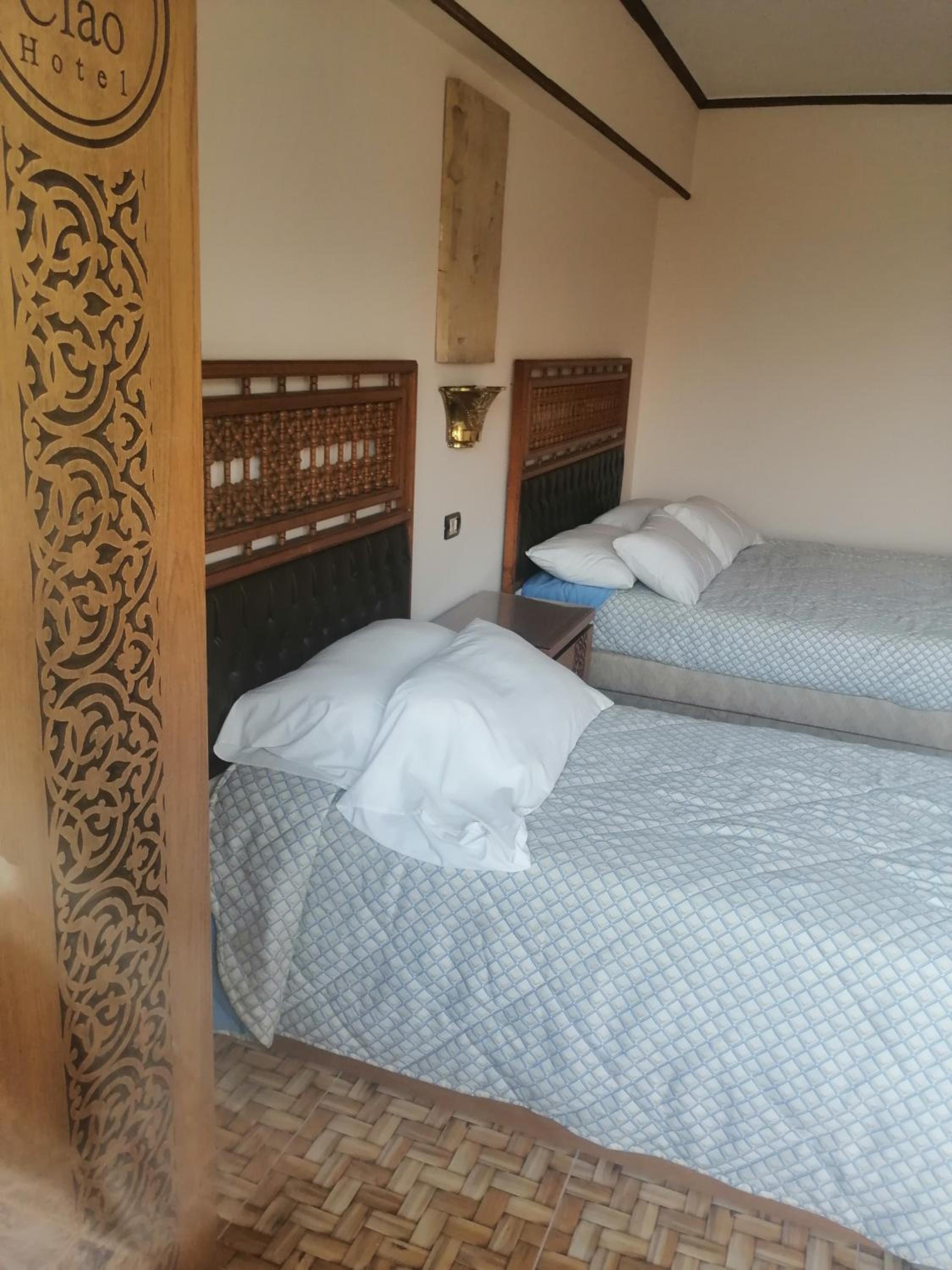 Suite - Photo 1