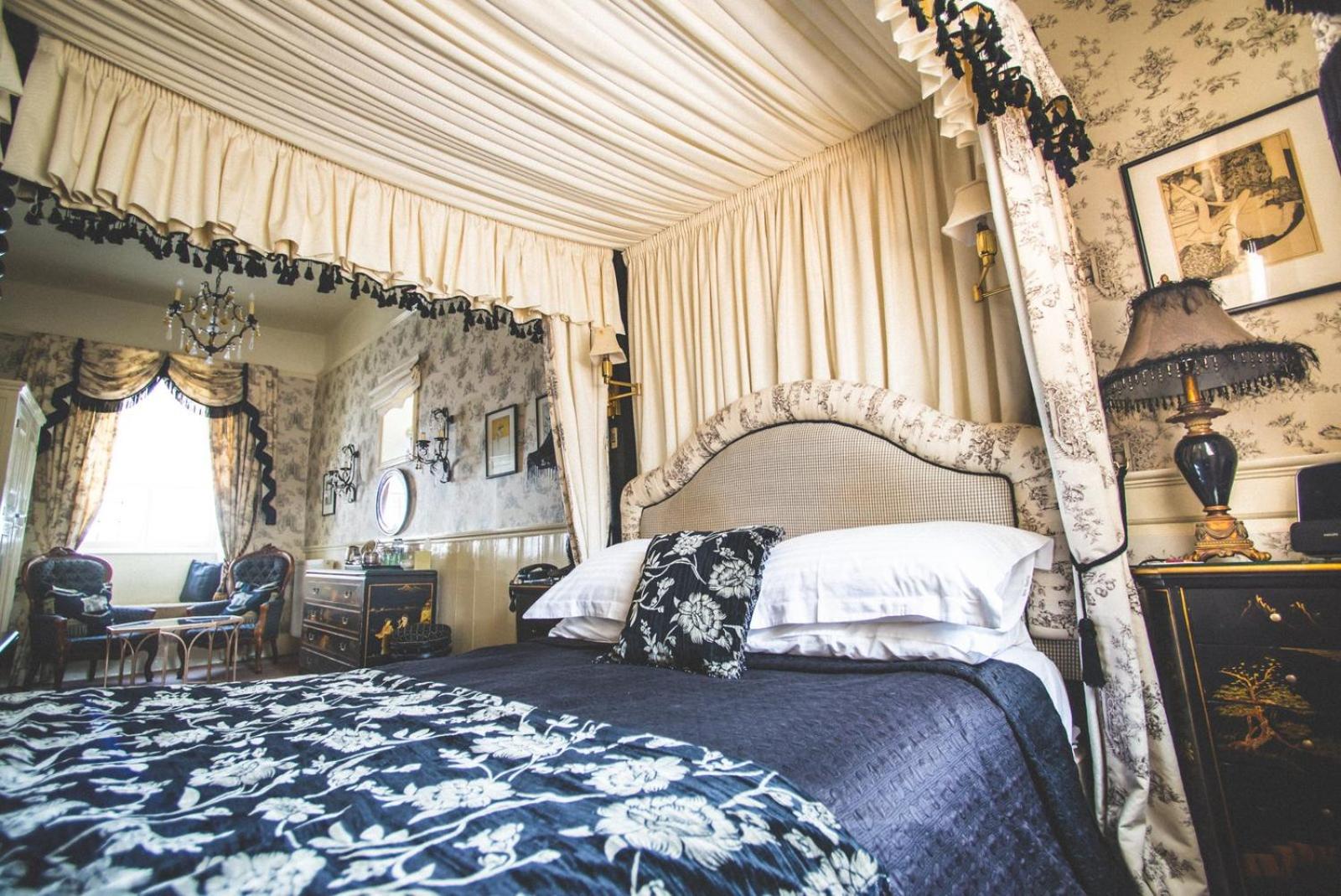Suite - Photo 4