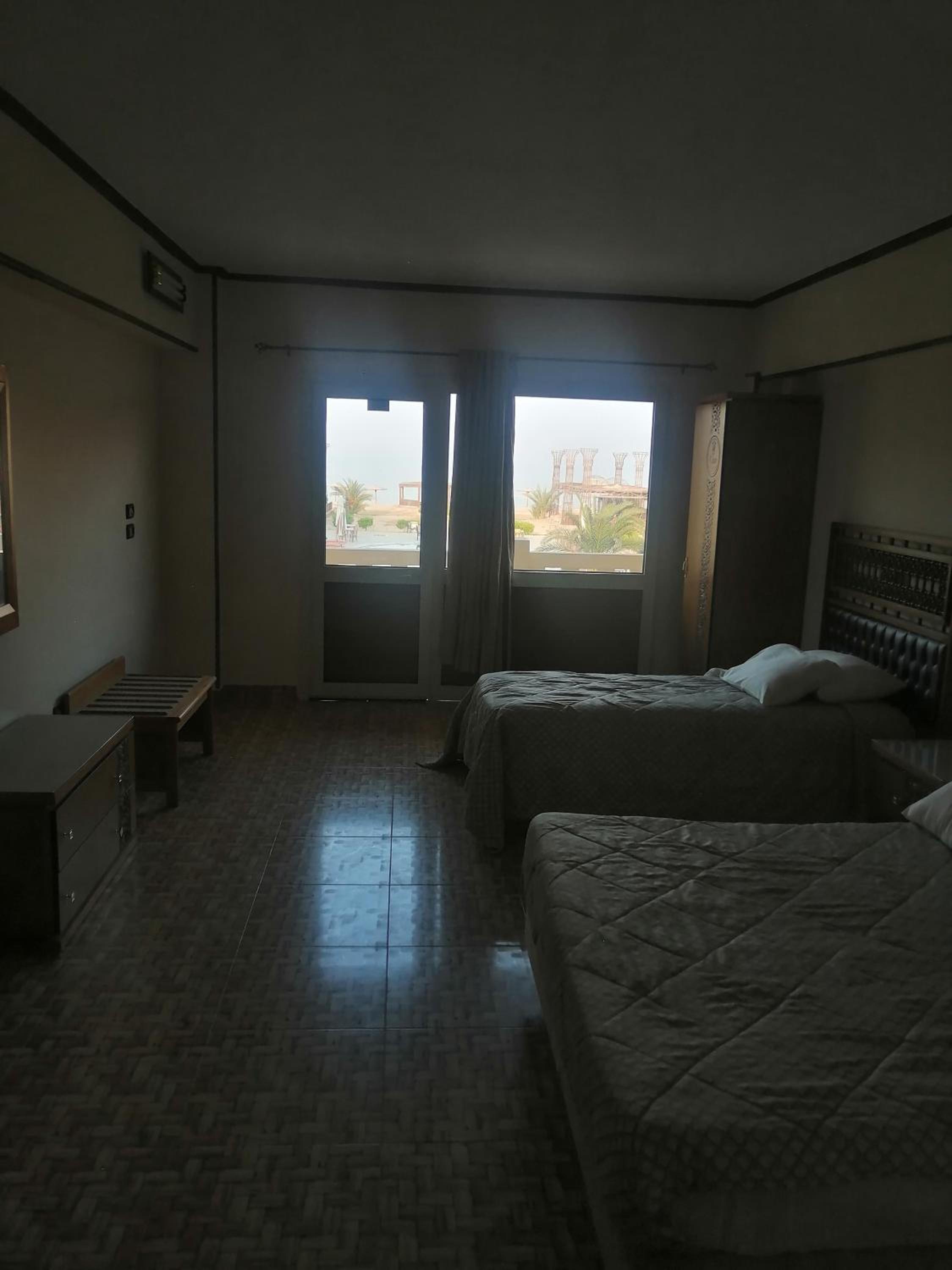 Suite - Photo 6