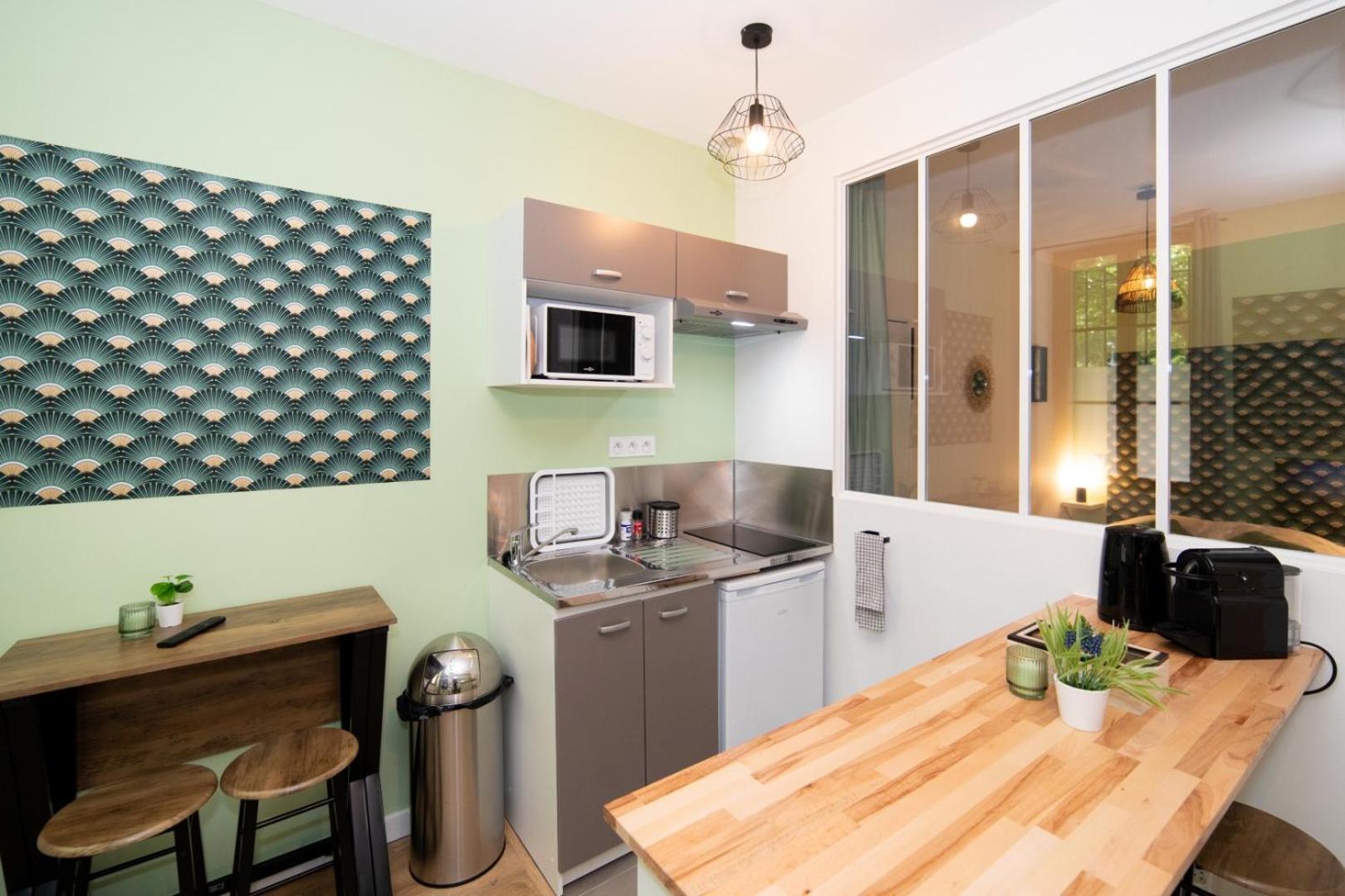 One-Bedroom Apartment - Photo 14