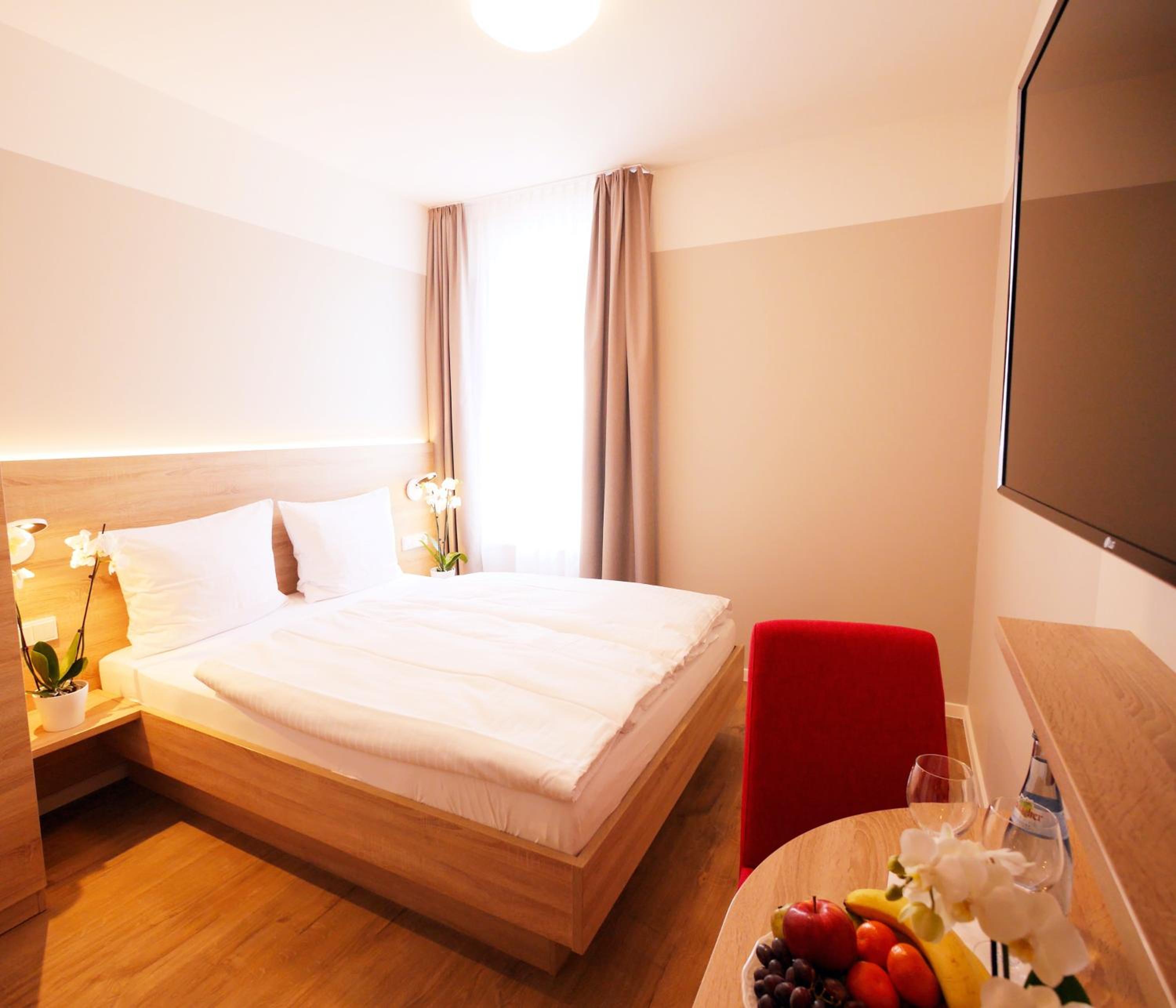 Economy Double Room - Photo 2