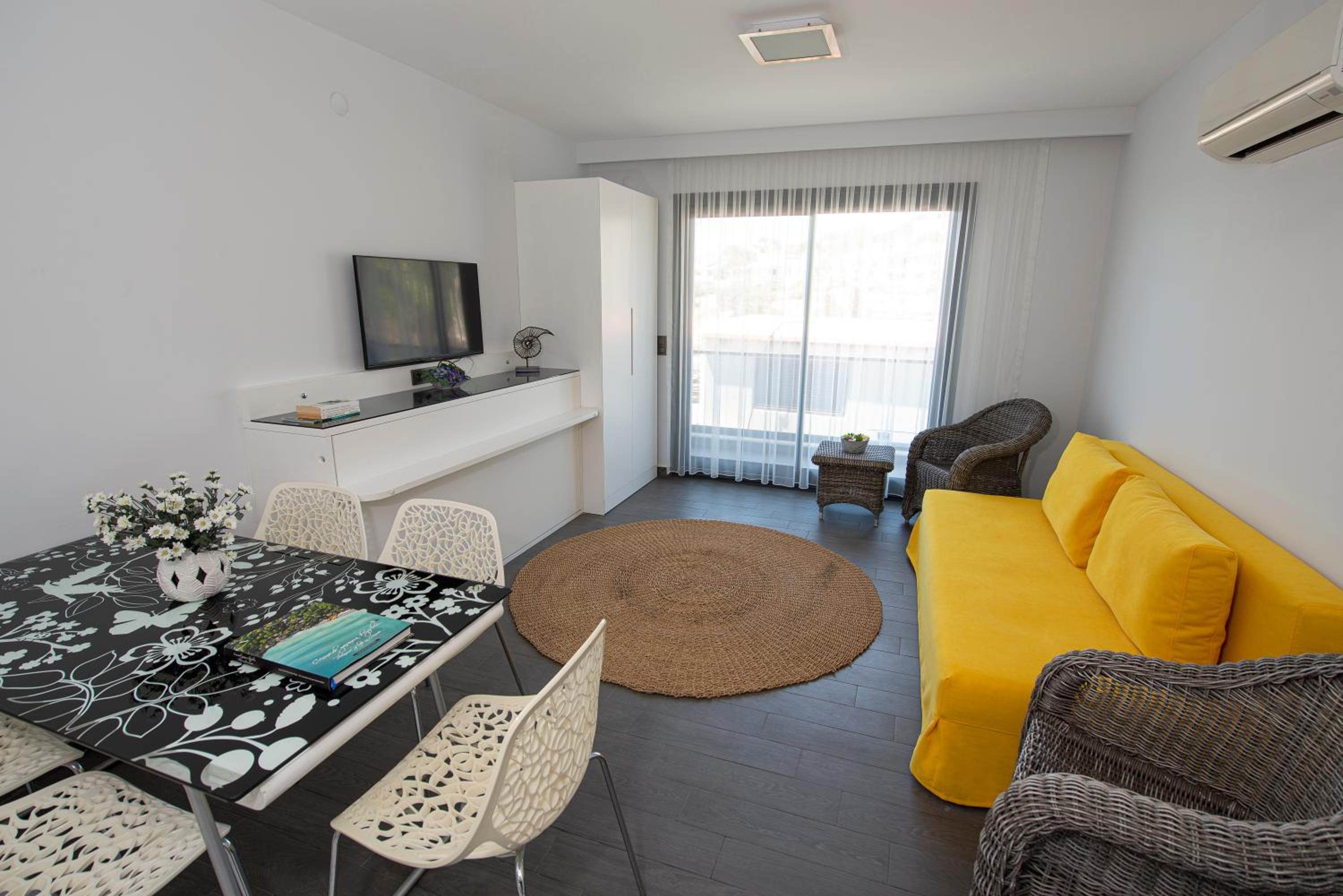 Apartment with Sea View