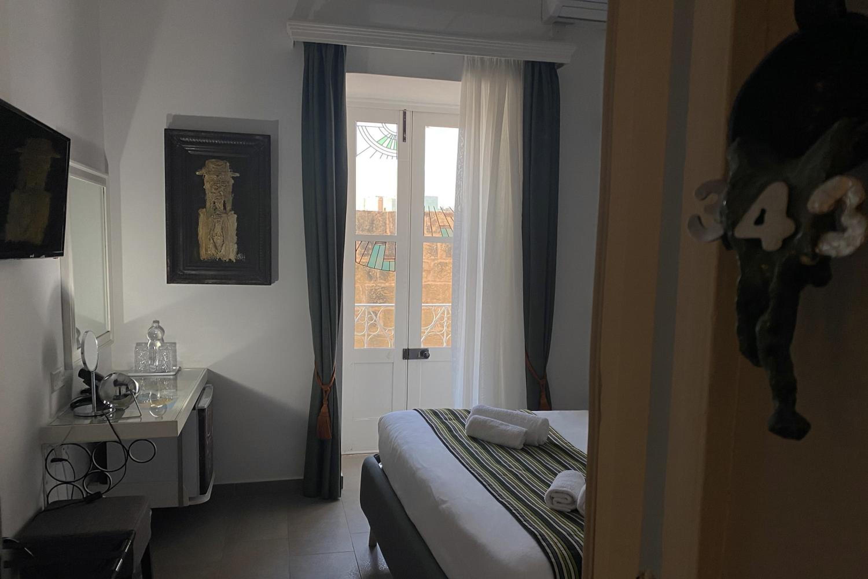 Double Room with Sea View photo 2