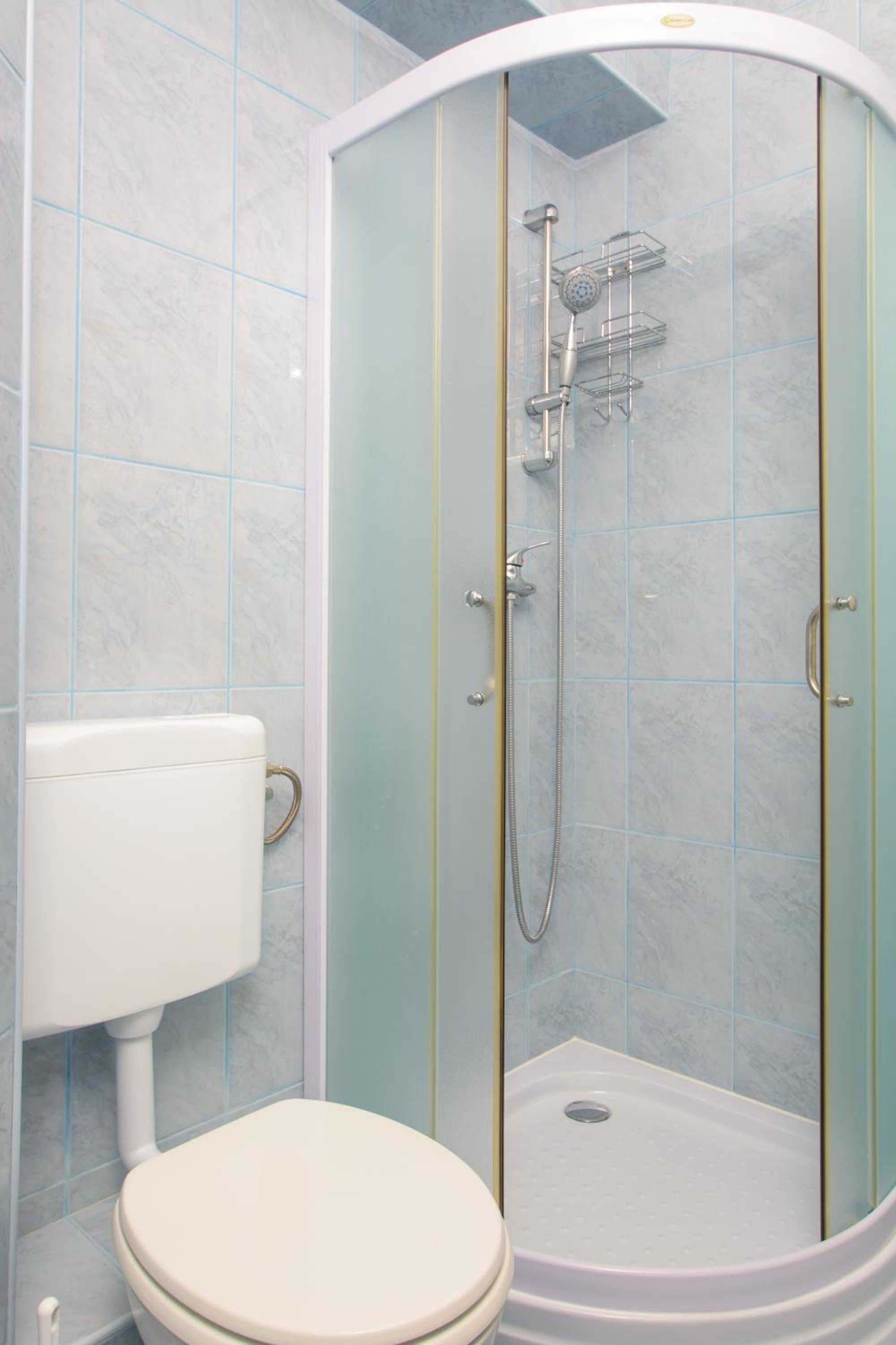 Apartment with Sea View - Photo 5