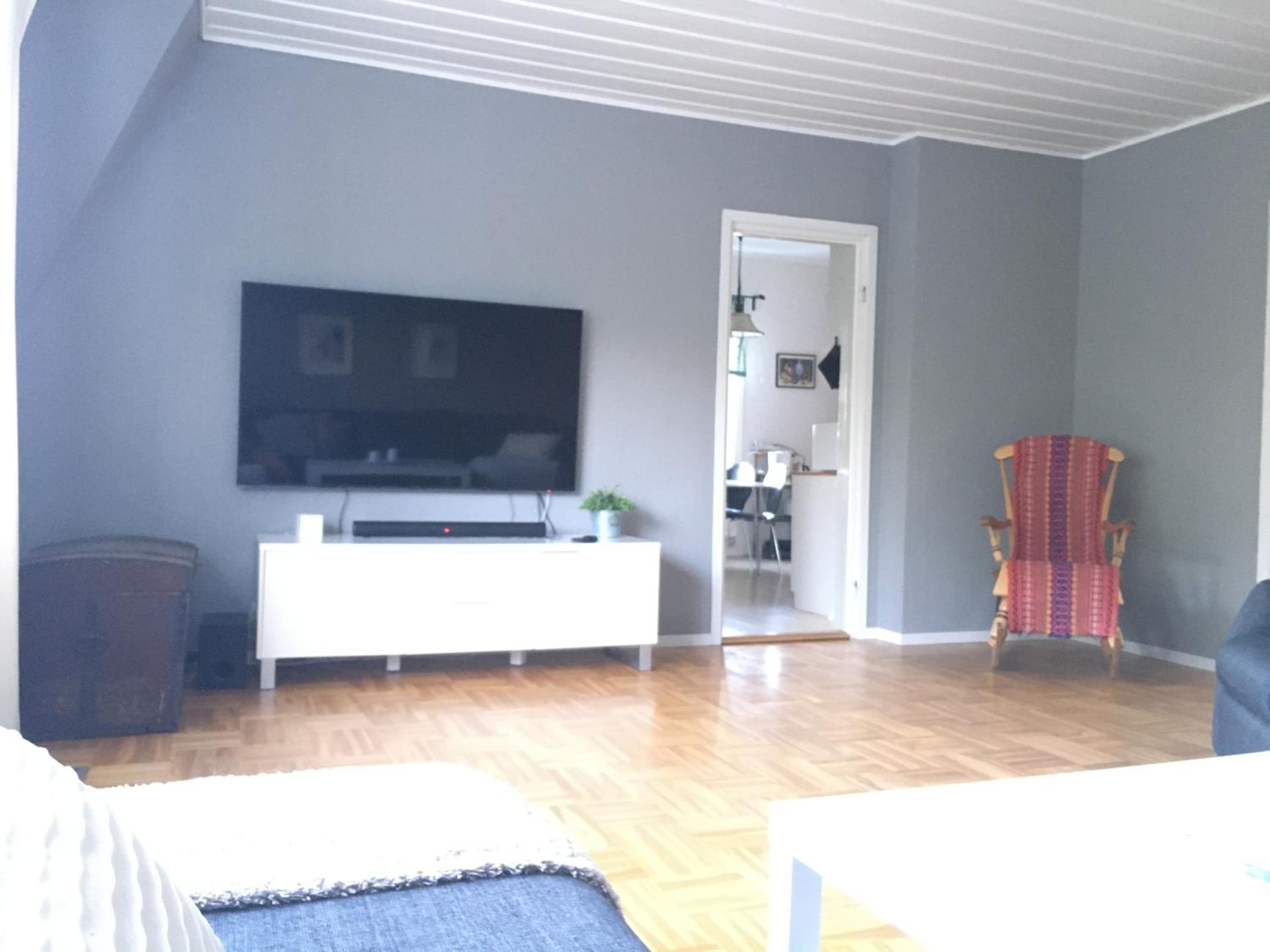 Apartment photo 2