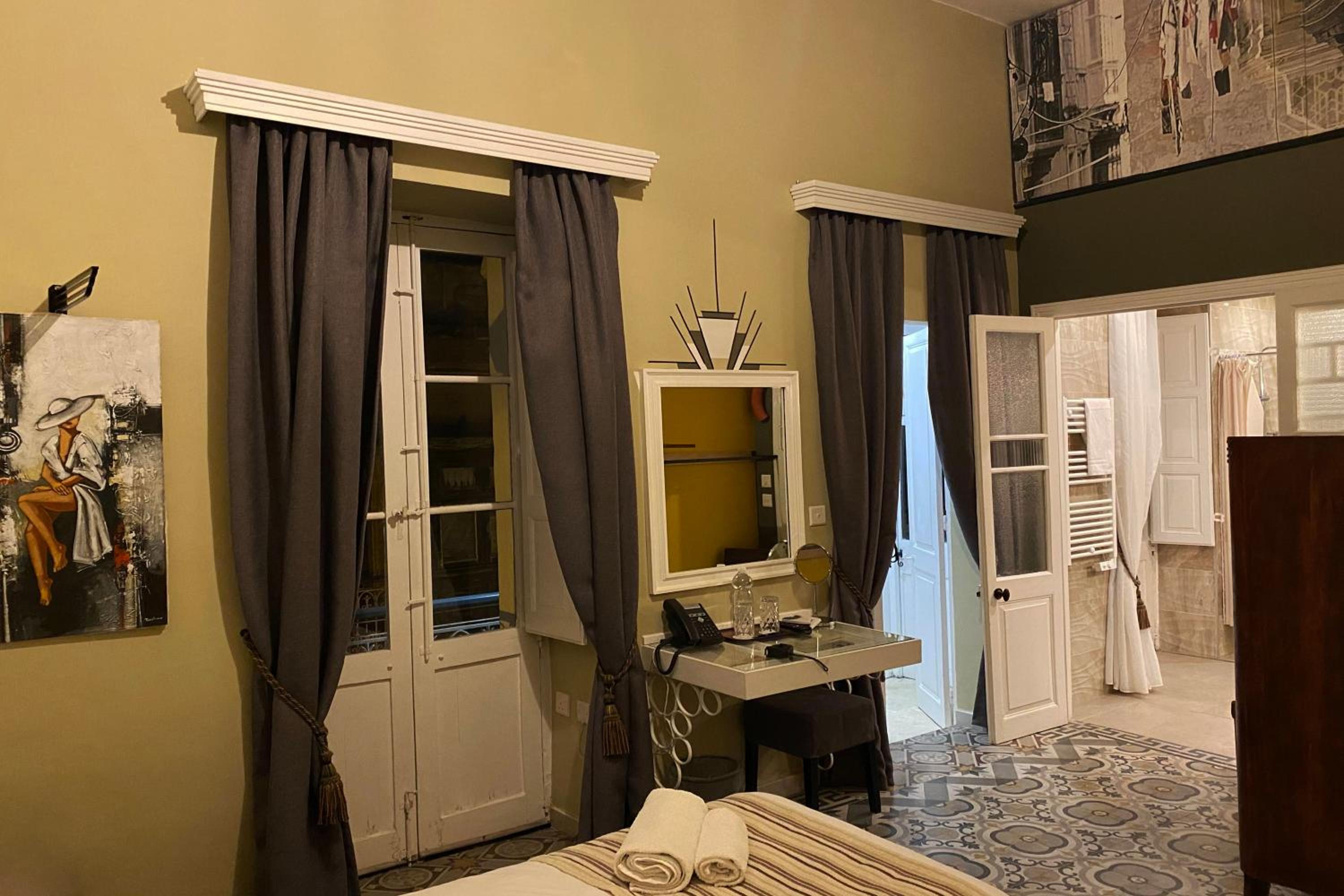 Twin Room with Balcony photo 3