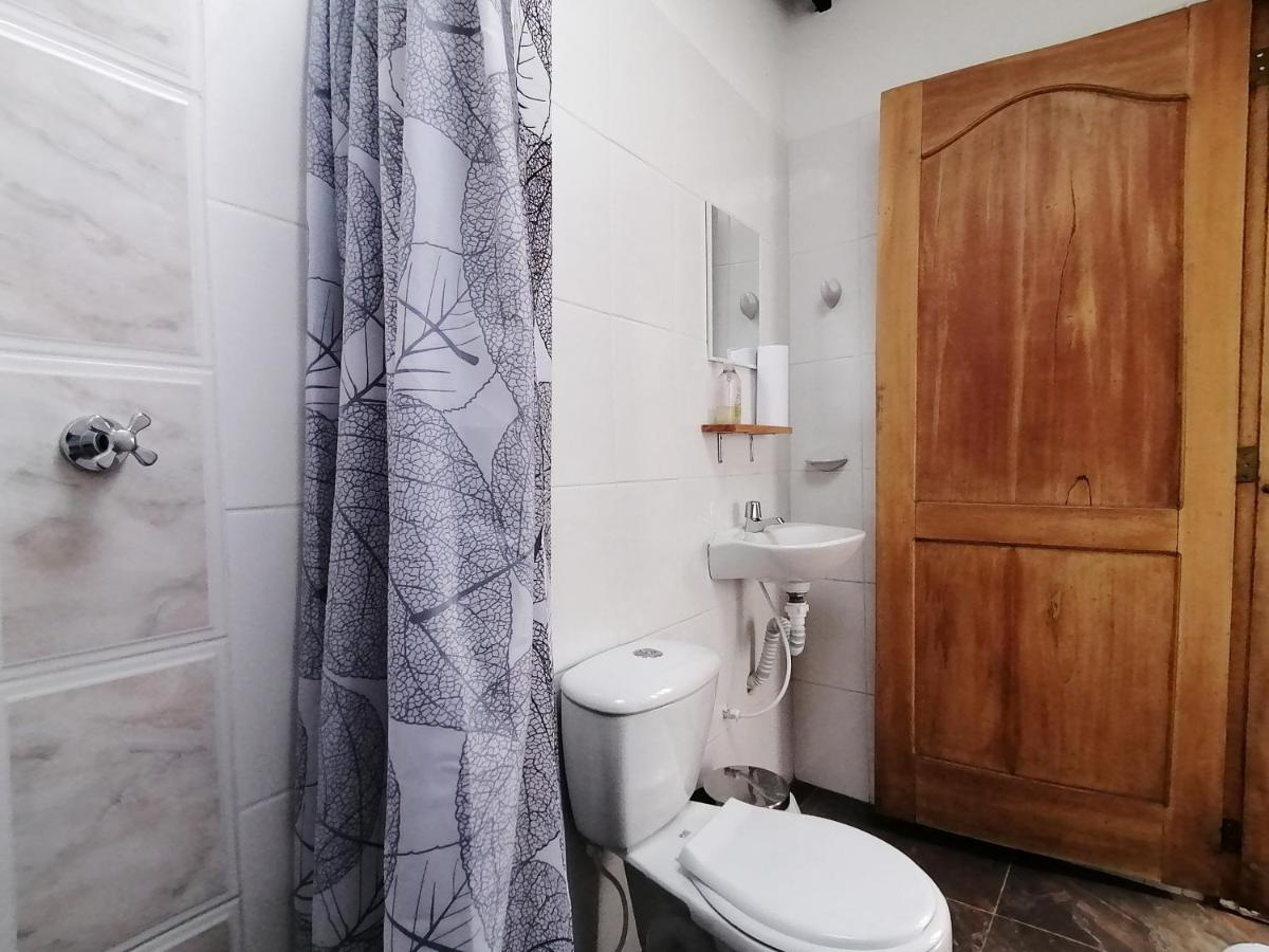 Double Room with Private Bathroom photo 2