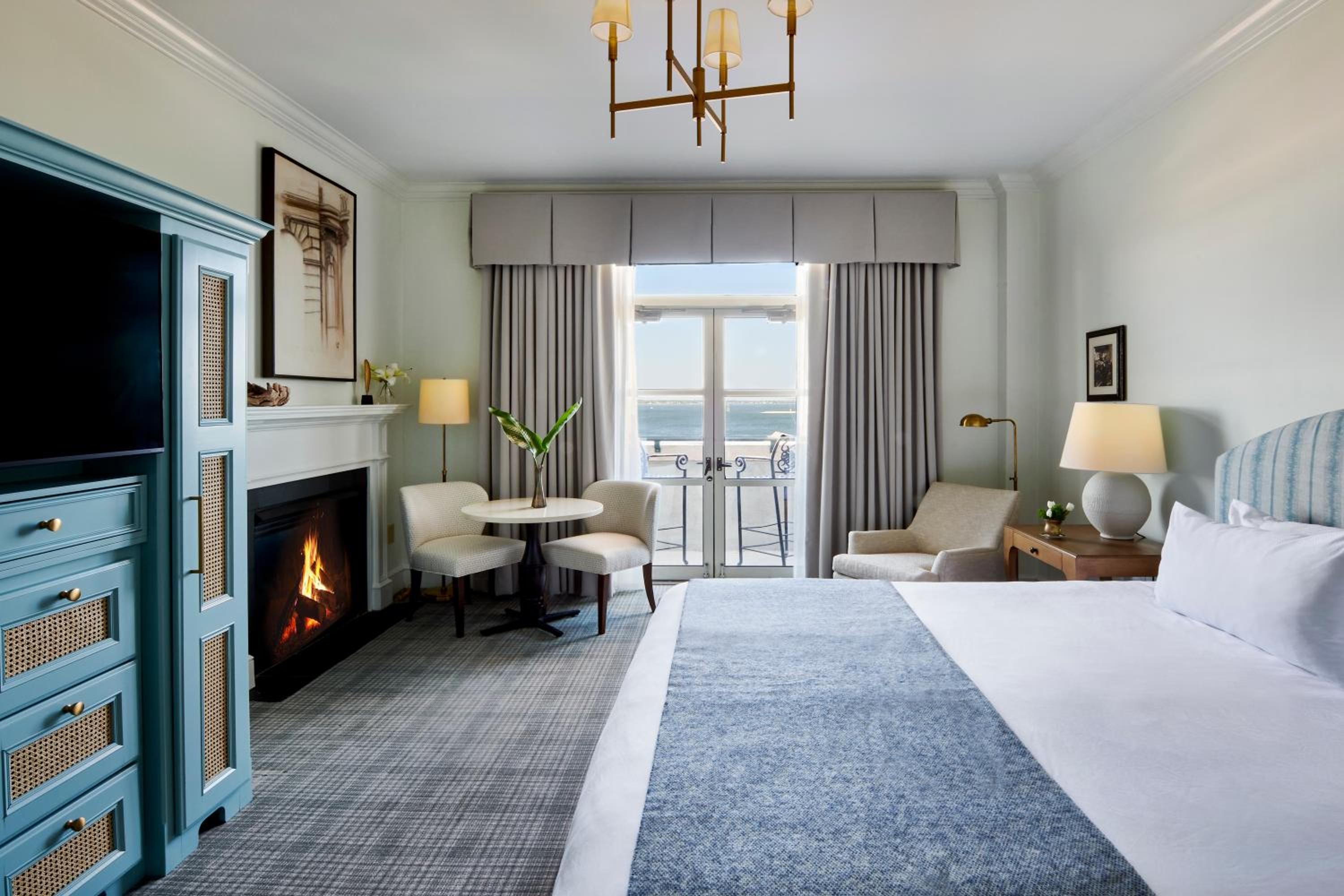 Premium King Balcony - Photo 1