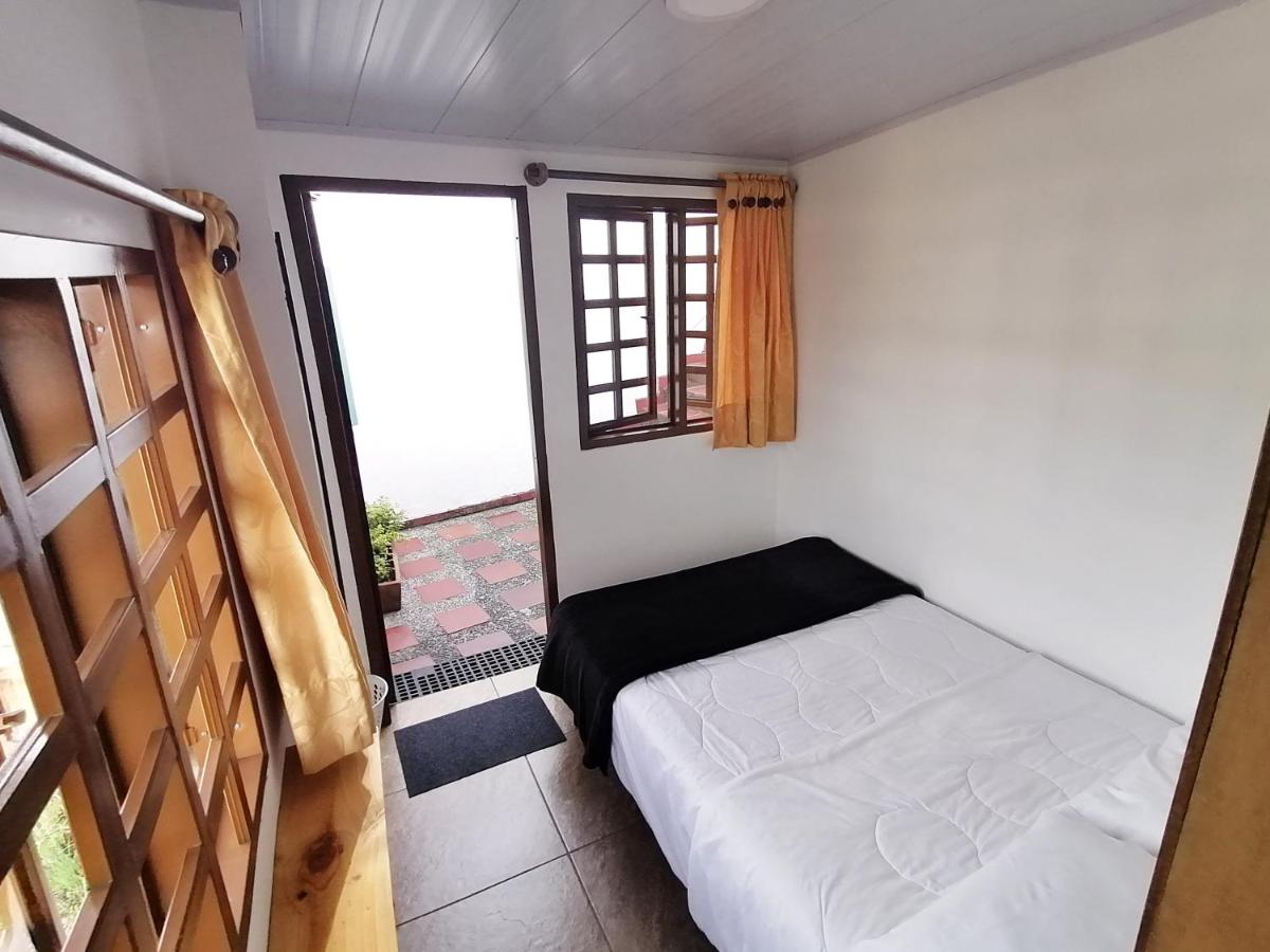 Double Room with Private Bathroom photo 3