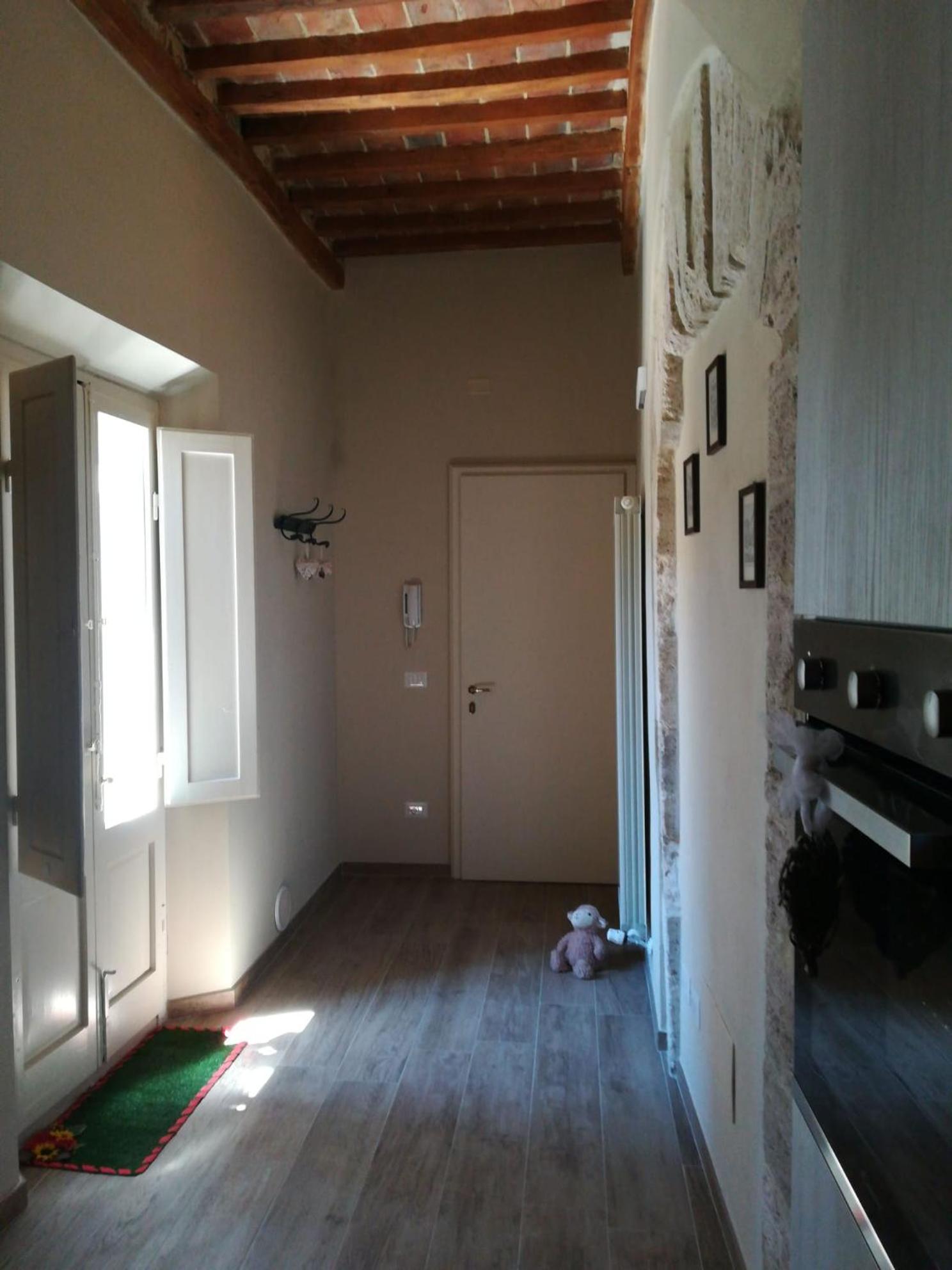 One-Bedroom Apartment - Photo 5