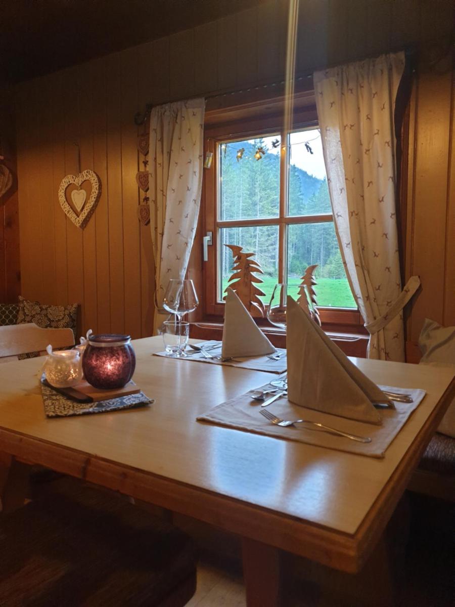 Double Room with Shared Bathroom photo 3