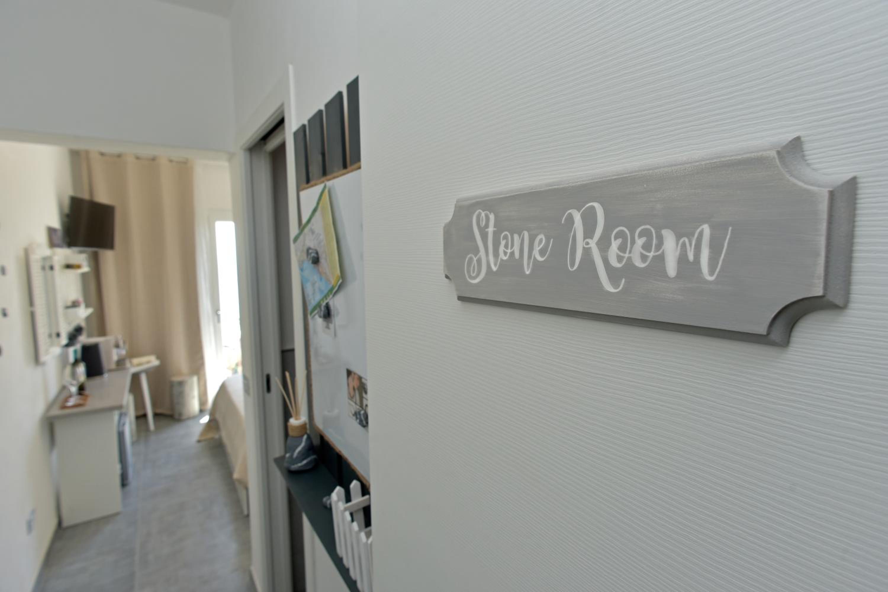 Deluxe Double Room with Balcony and Sea View - Photo 1