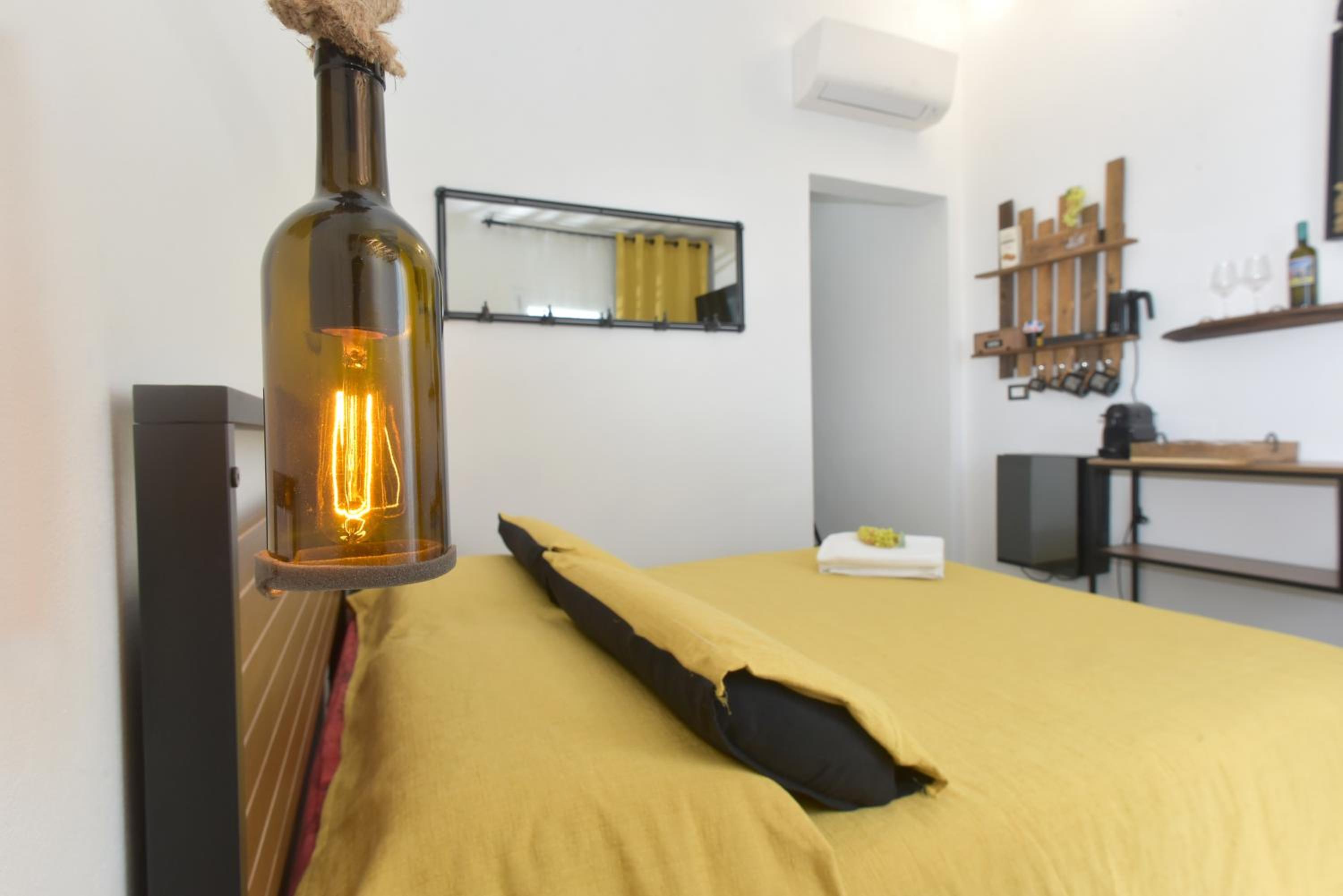 Deluxe Double Room with Sea View - Photo 7