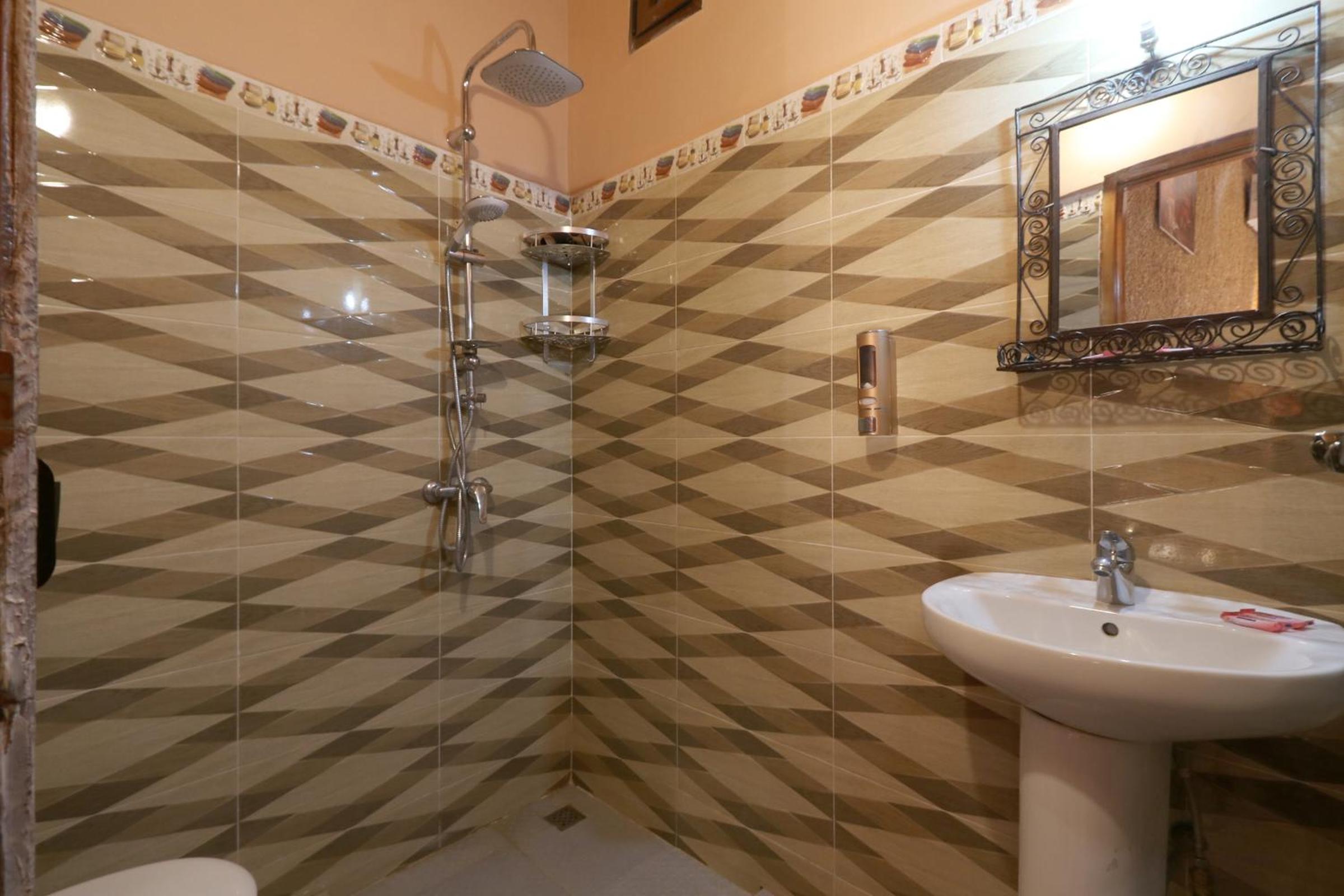 Double or Twin Room with Balcony photo 3