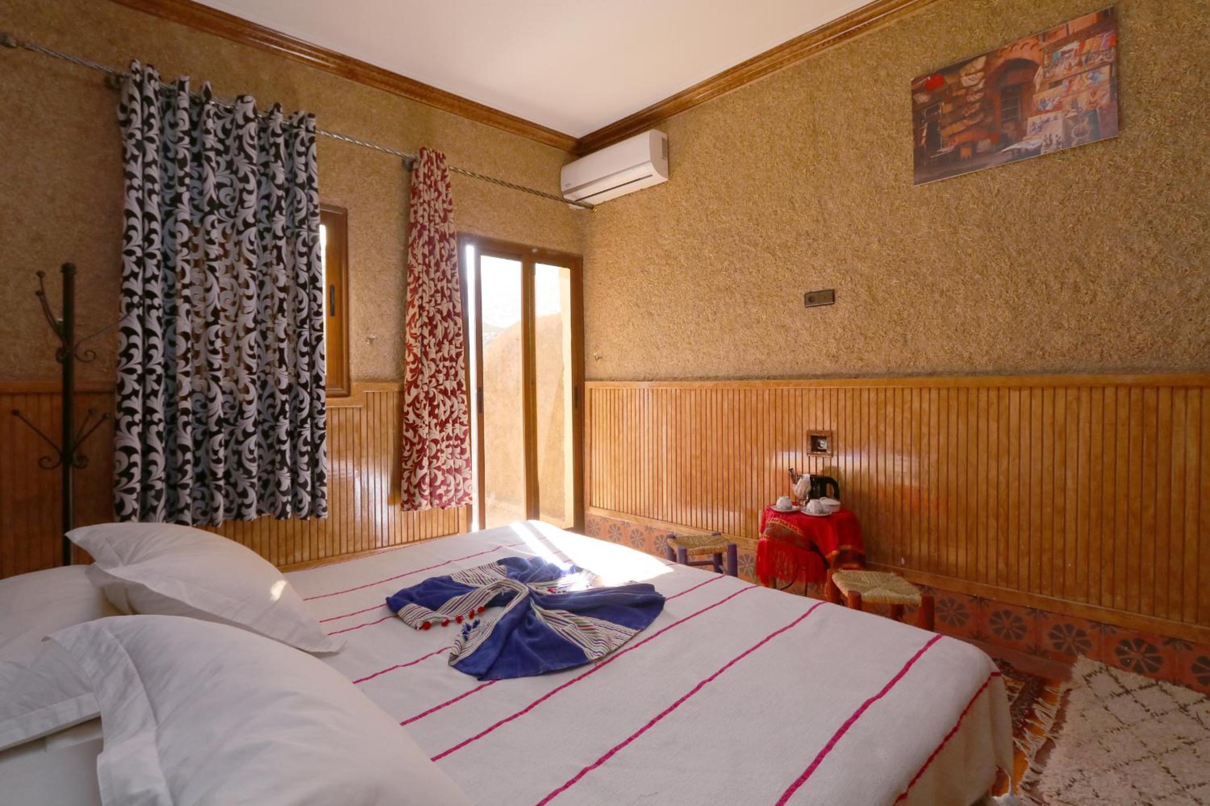 Double or Twin Room with Balcony photo 2