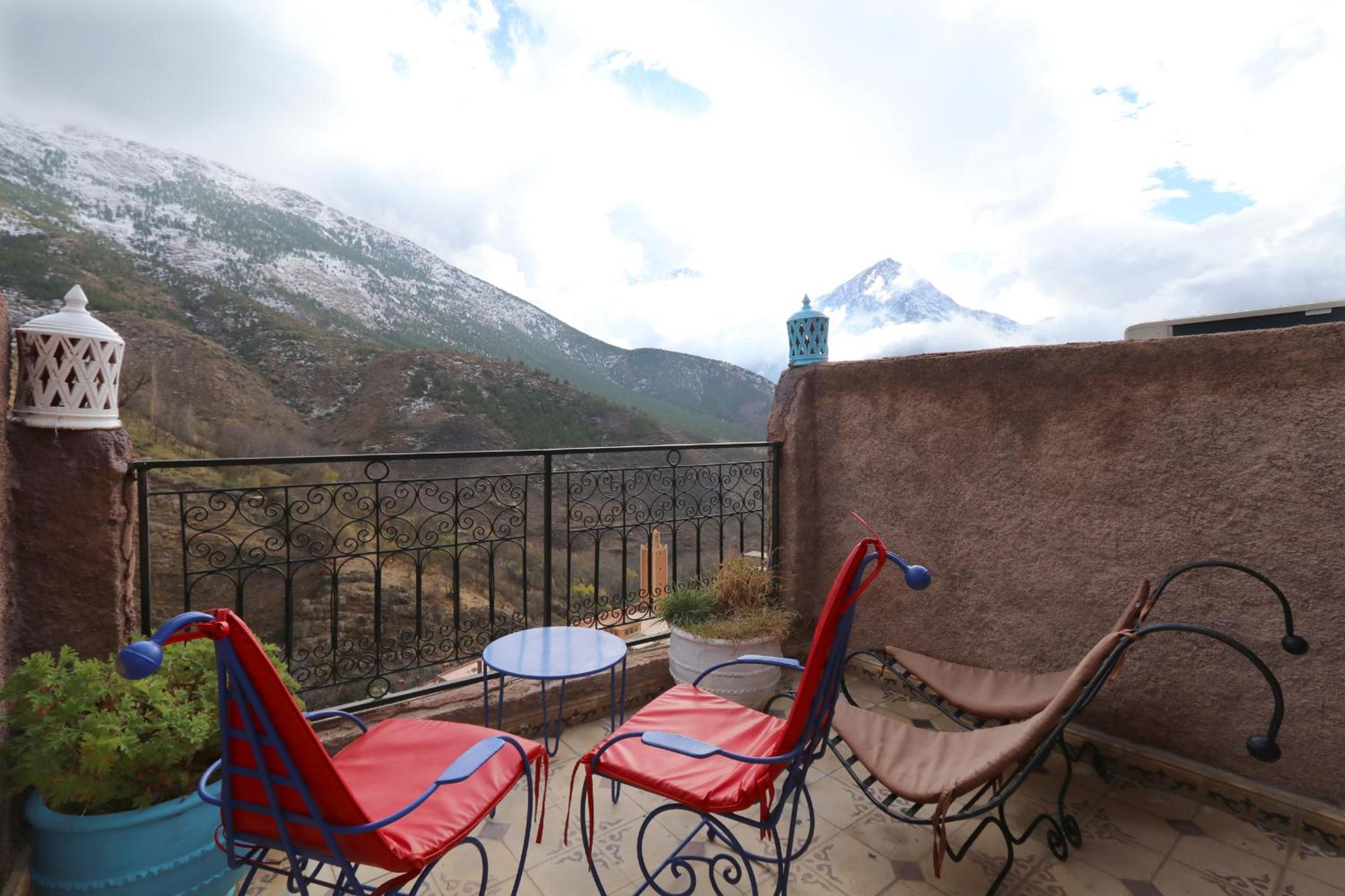 Deluxe Double Room with Balcony photo 3