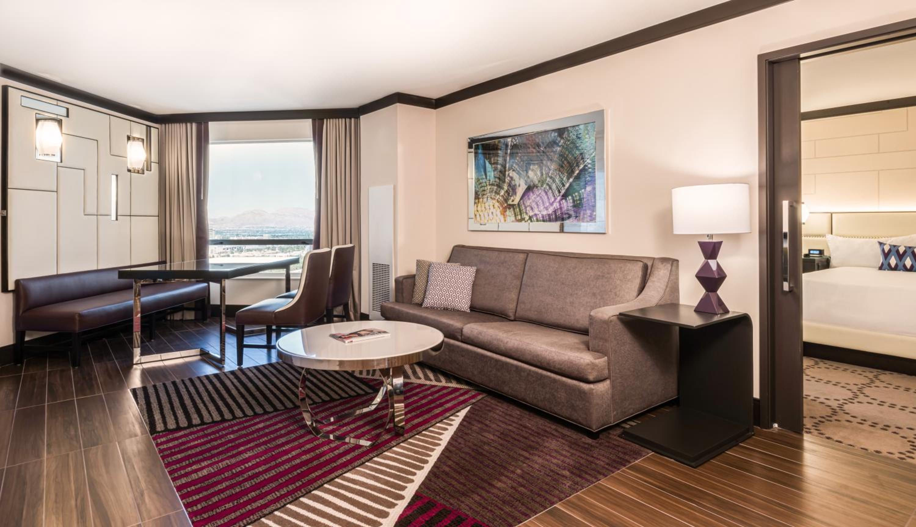 Valley Tower Executive Suite, 1 King Bed, Non-Smoking photo 1