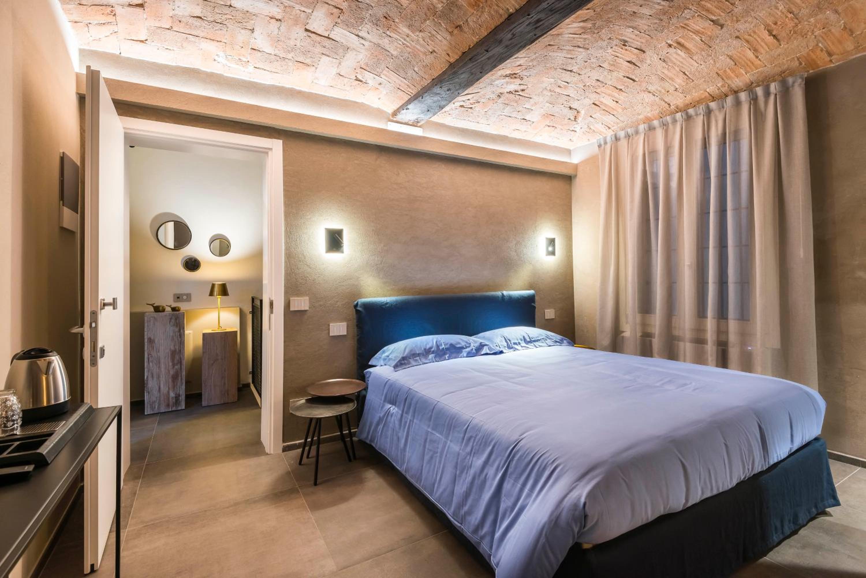 Junior Suite - Photo 13