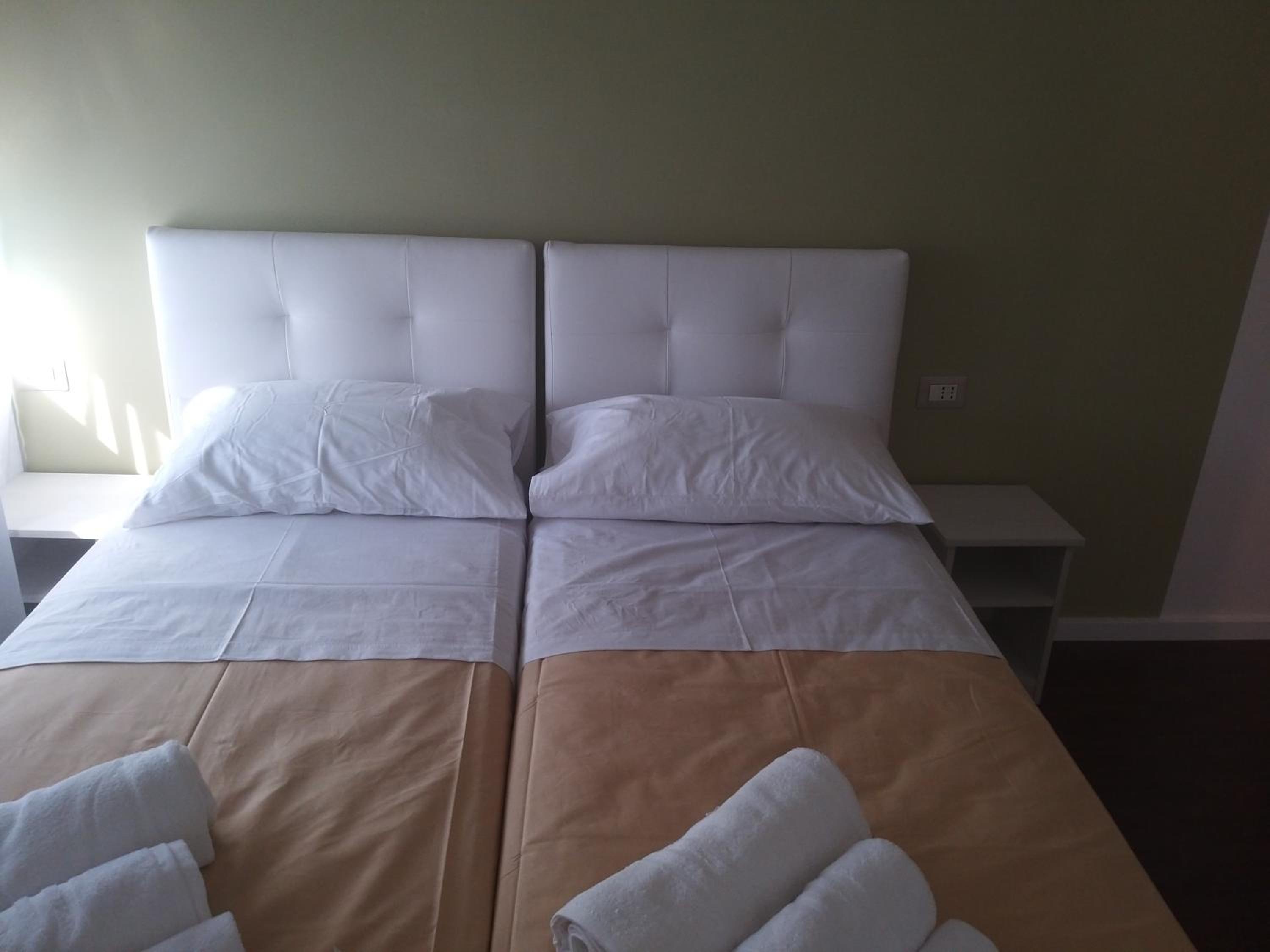 Double Room with Private Bathroom photo 1