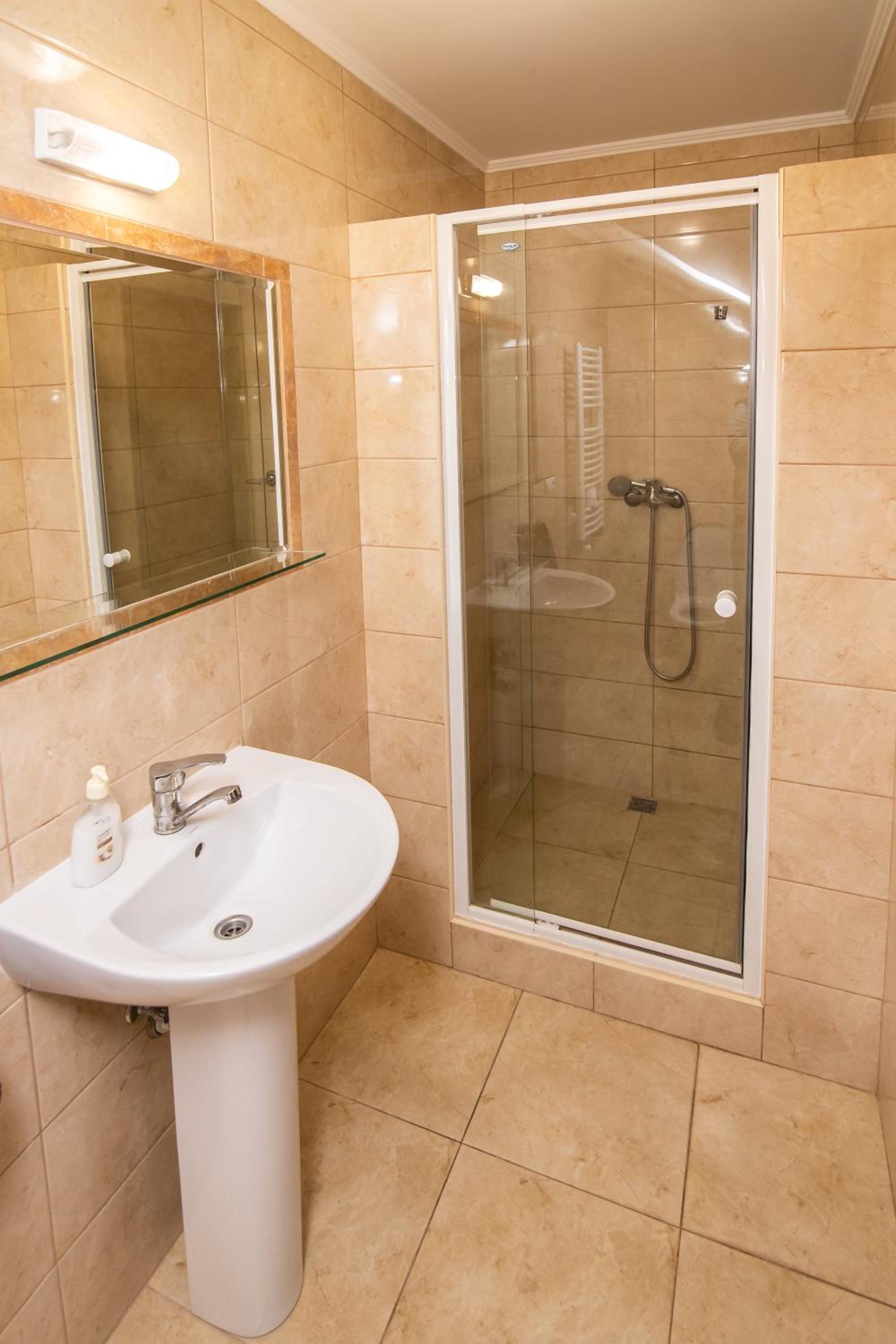 Luxury Triple Room photo 2