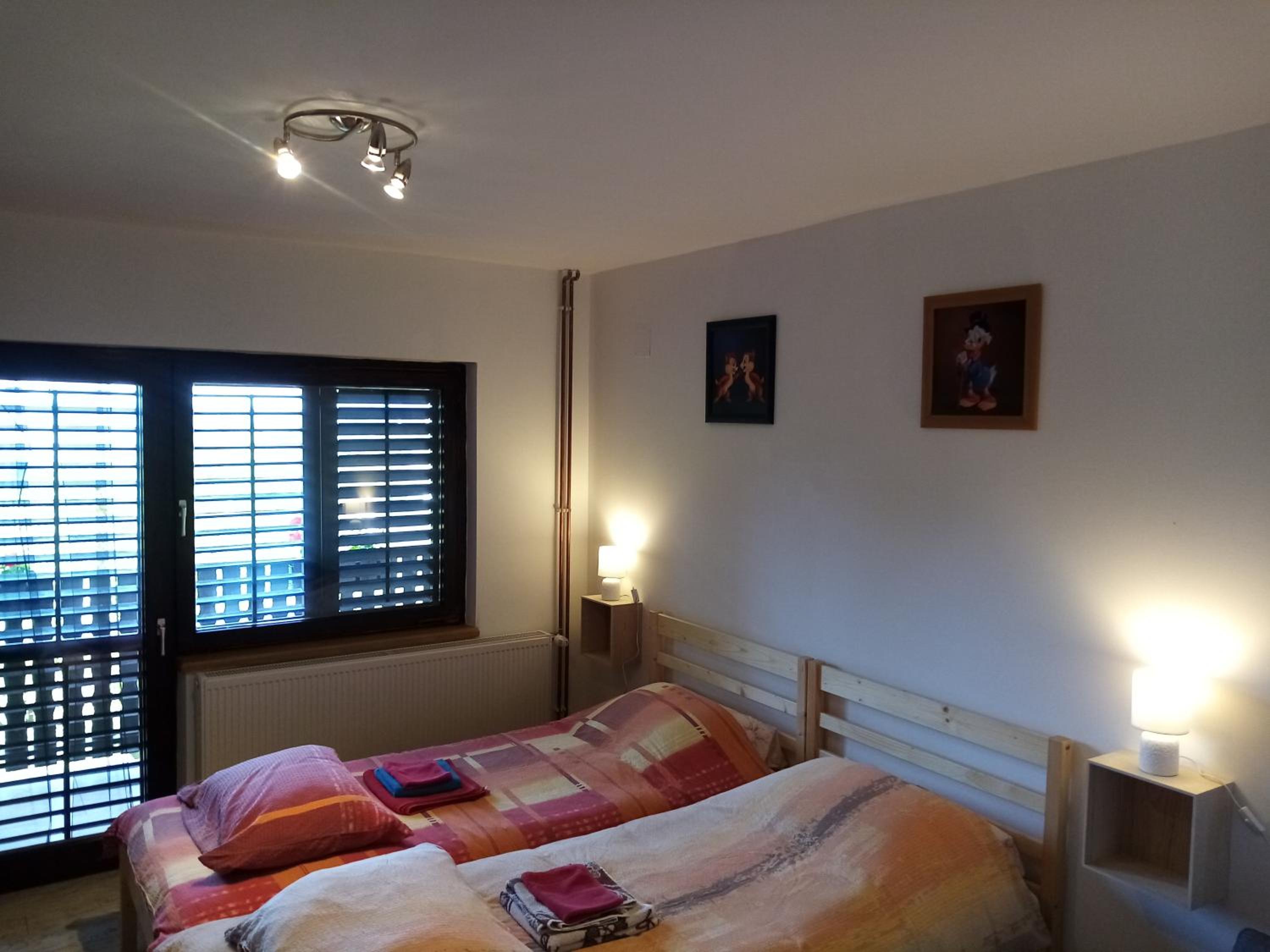 Apartment with Balcony - Photo 22