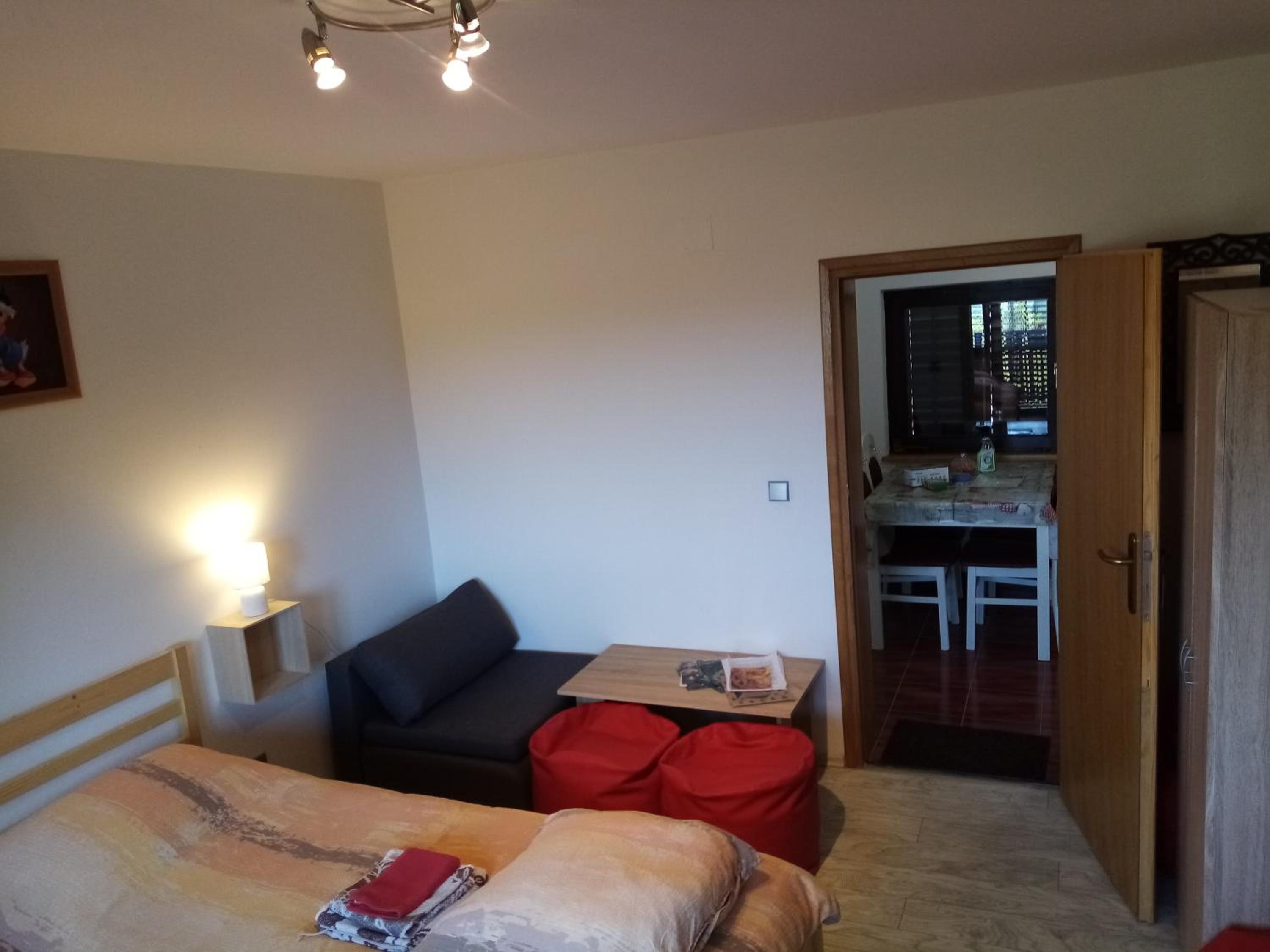 Apartment with Balcony - Photo 21
