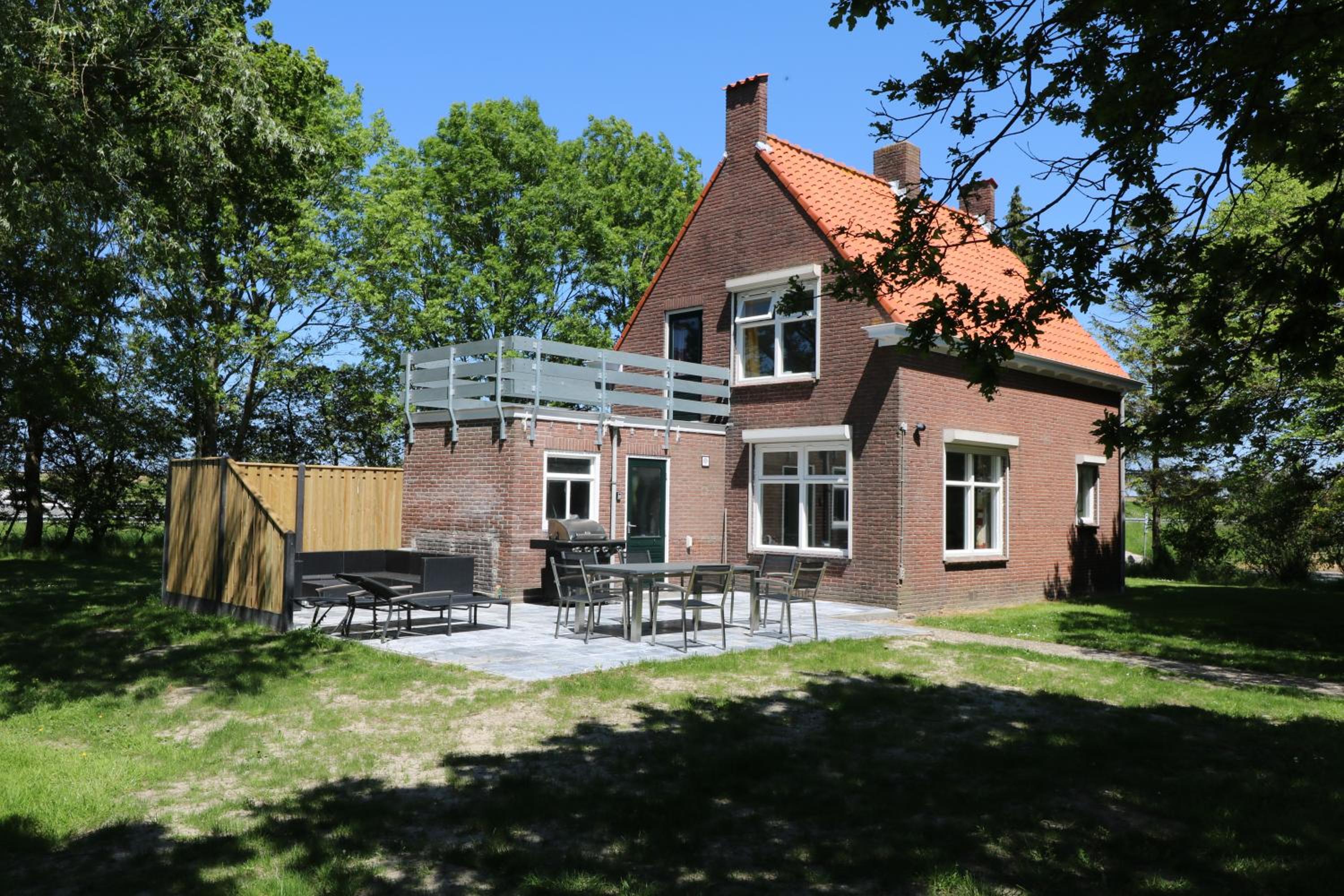 Three-Bedroom House photo 1