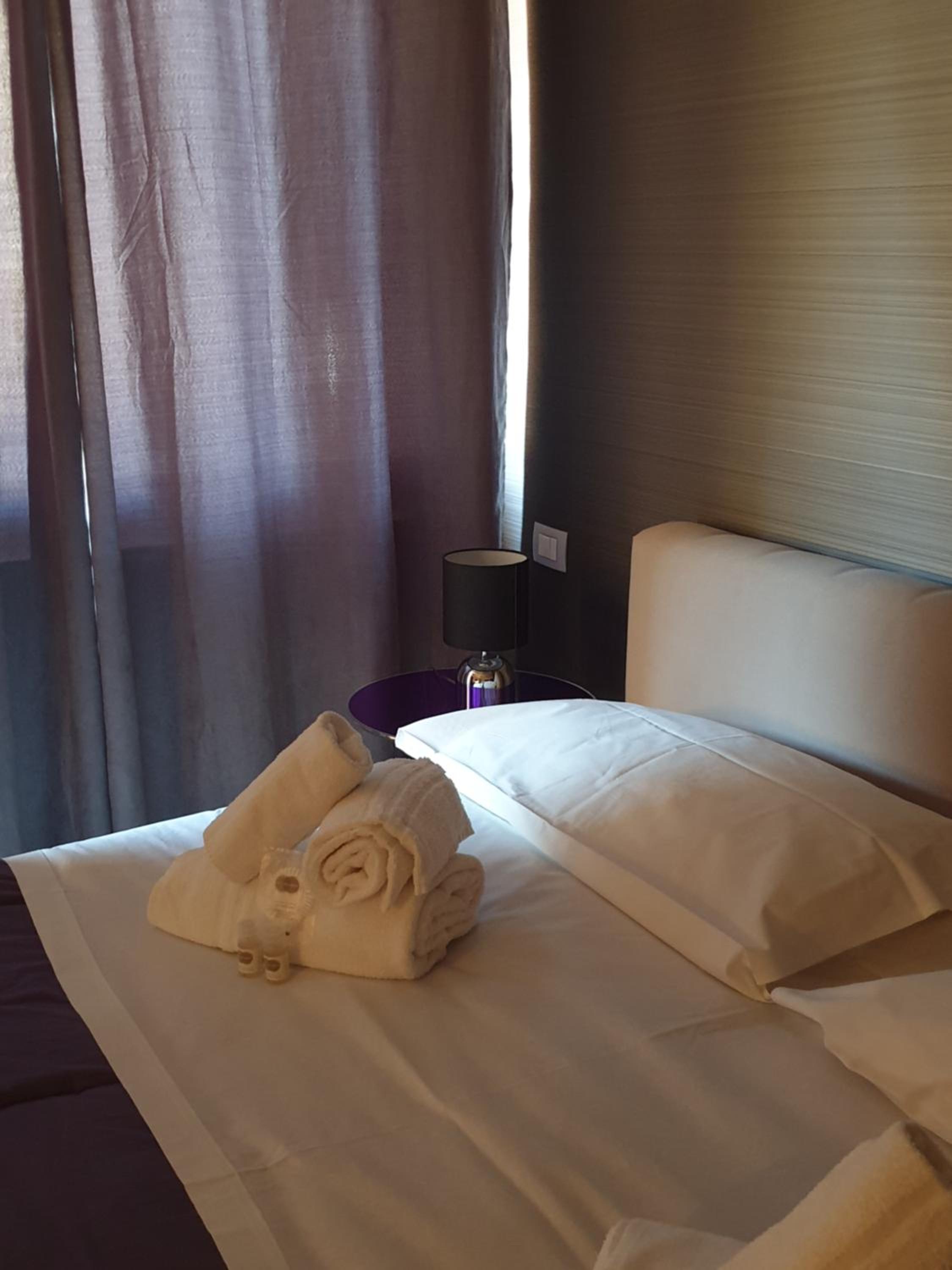 Superior King Room - Photo 14