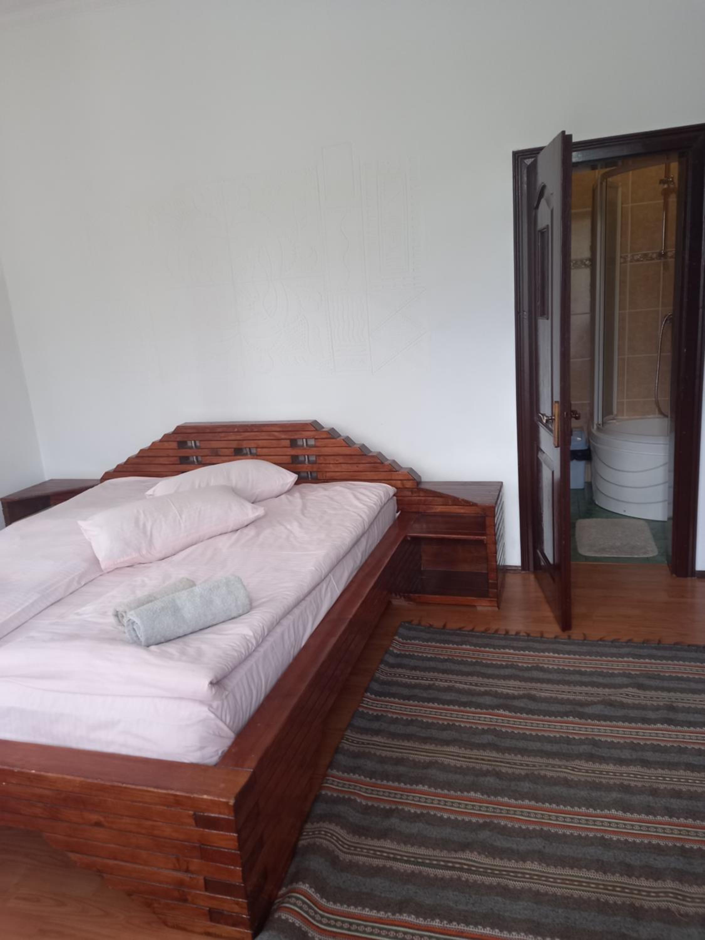 Deluxe Double Room with Balcony photo 3